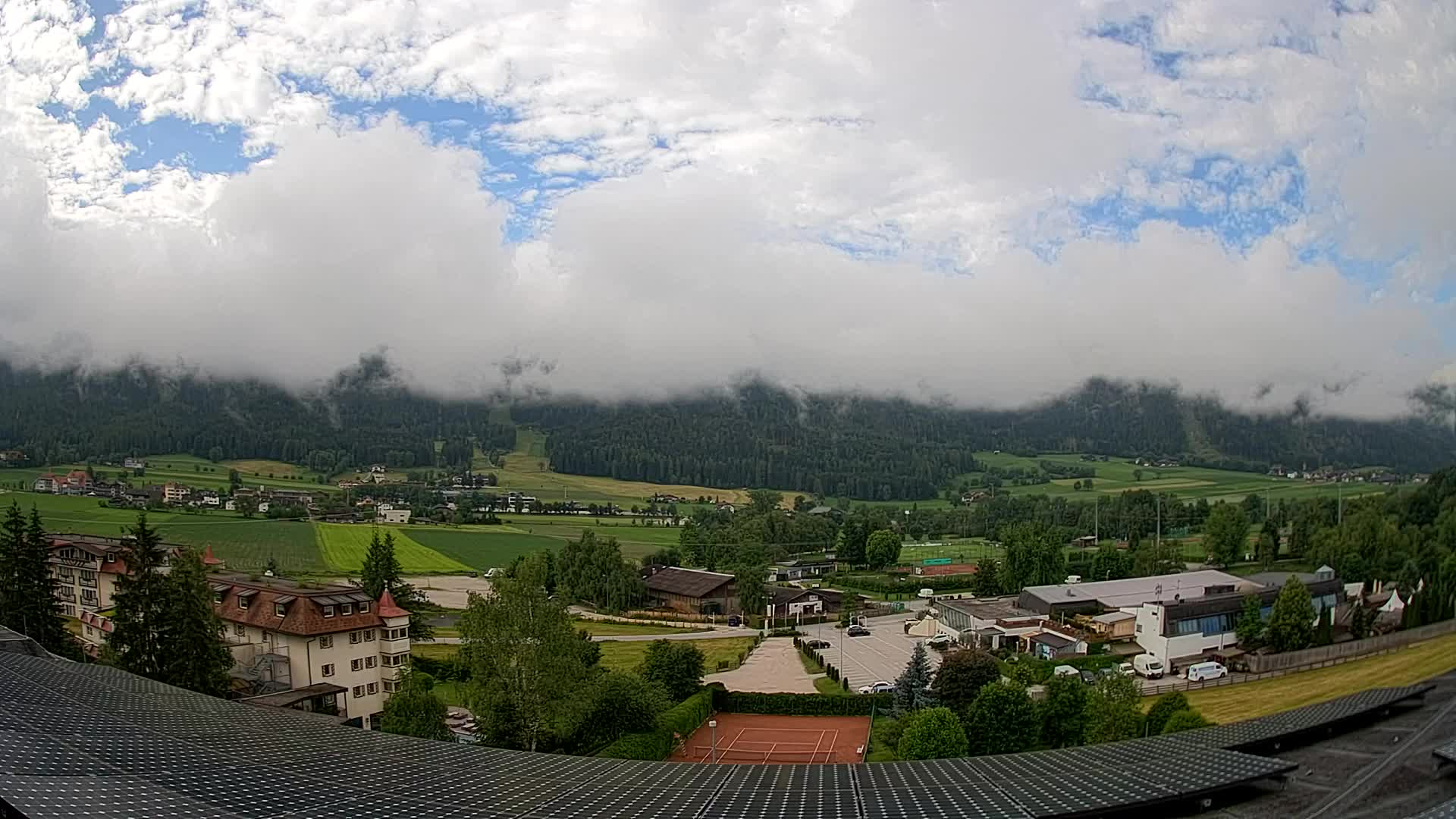 Spletna kamera Riscone | Hotel Olympia | Pogled na Kronplatz