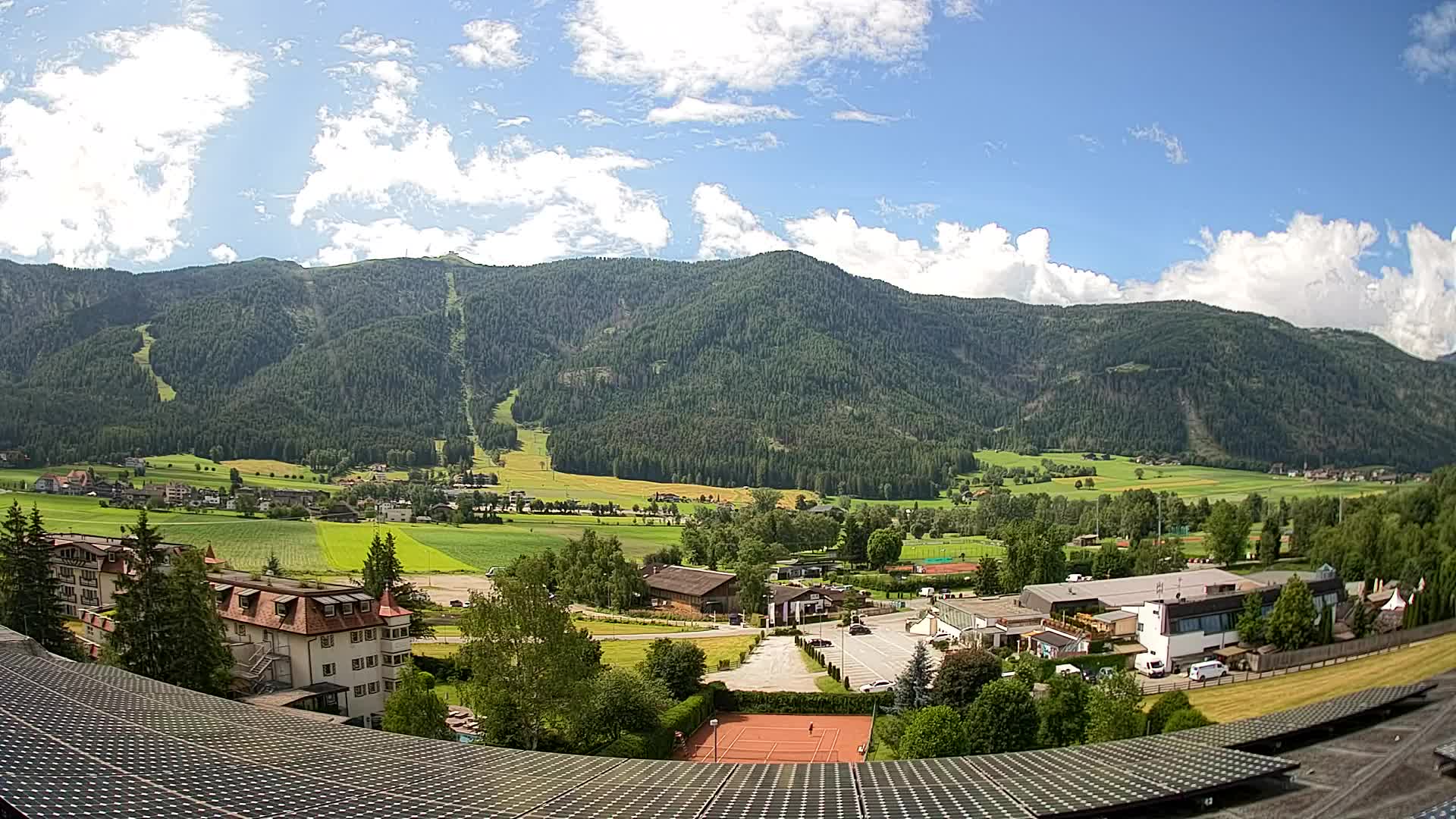 Web kamera Riscone | Hotel Olympia | Pogled na Kronplatz