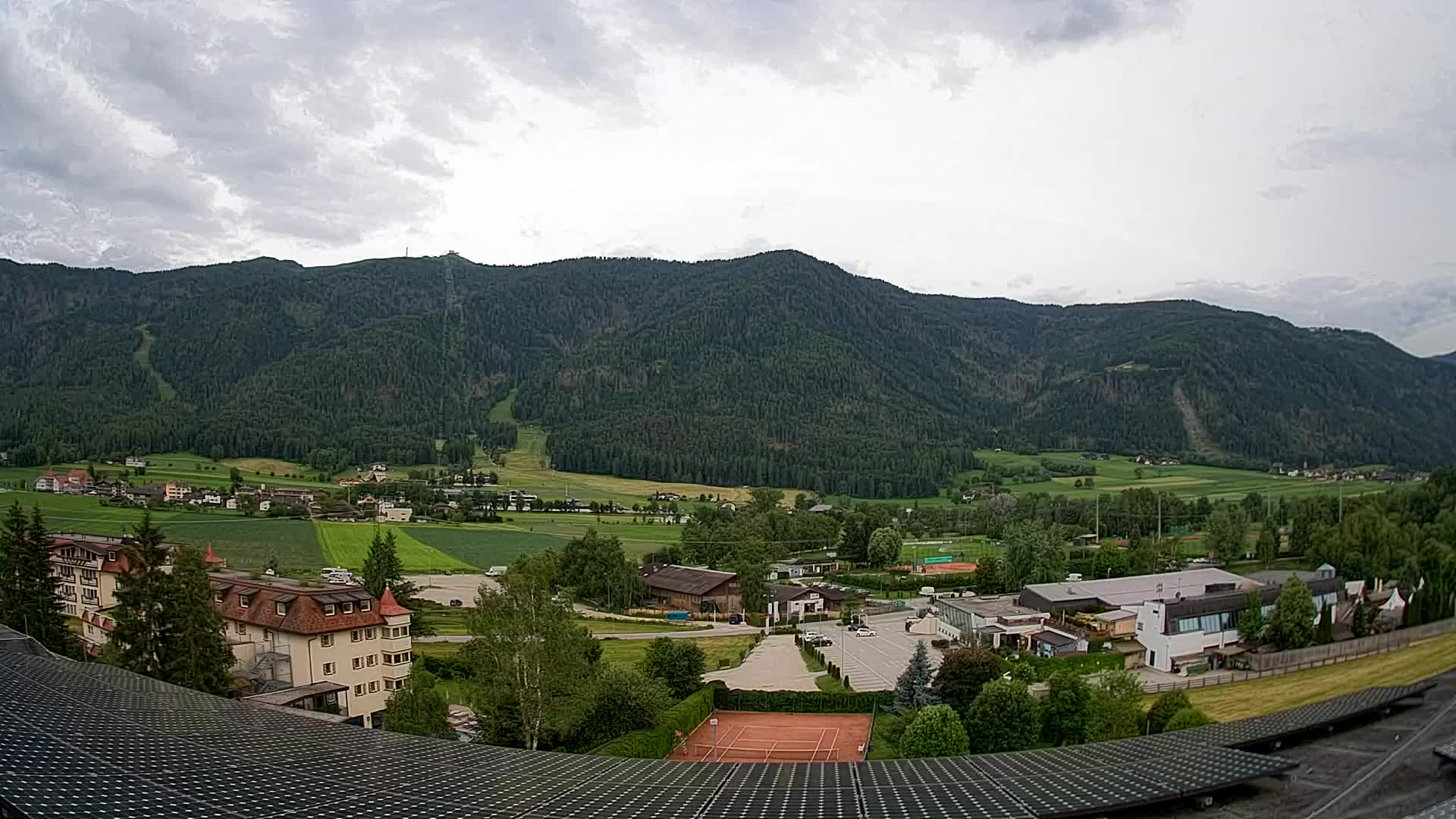 Web kamera Riscone | Hotel Olympia | Pogled na Kronplatz