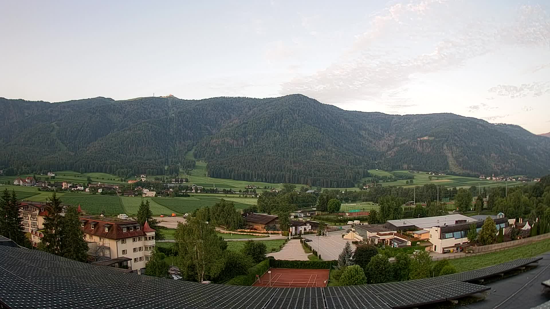 Spletna kamera Riscone | Hotel Olympia | Pogled na Kronplatz