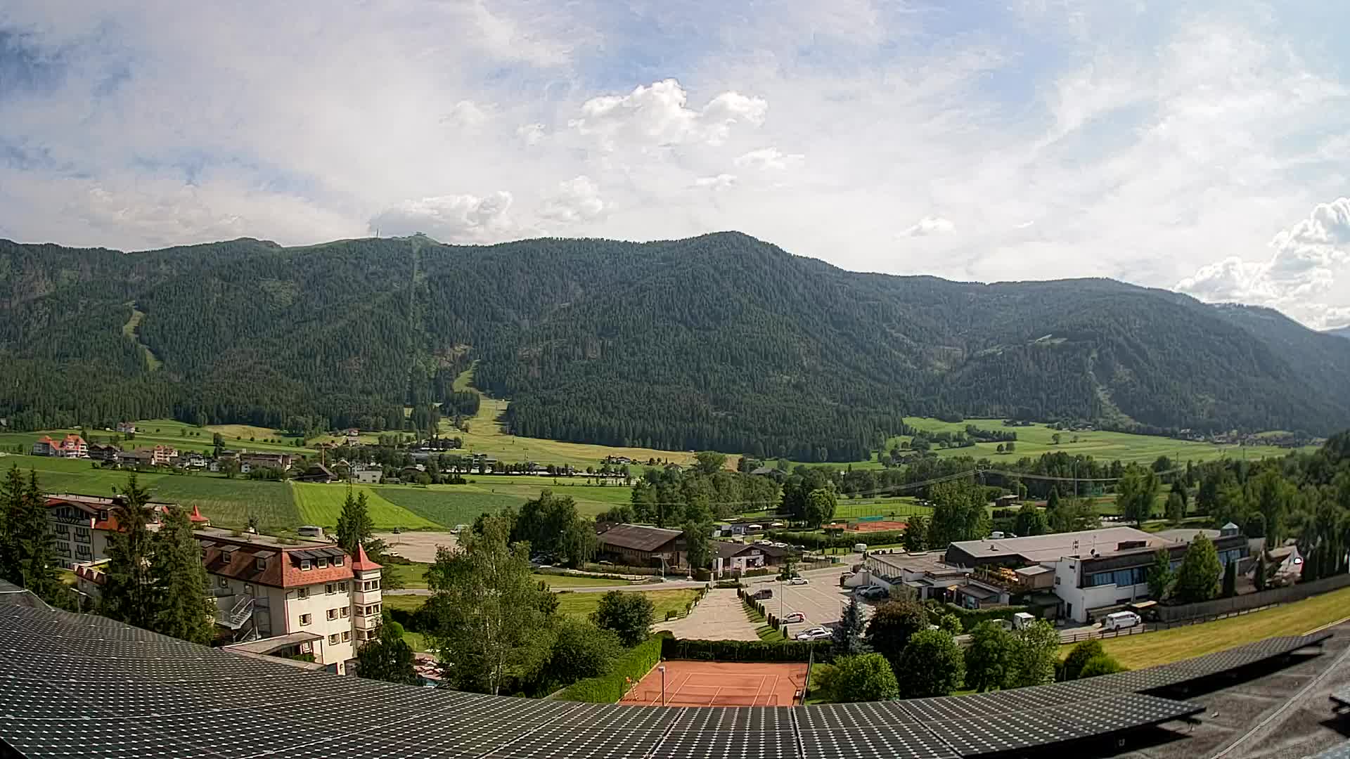 Spletna kamera Riscone | Hotel Olympia | Pogled na Kronplatz