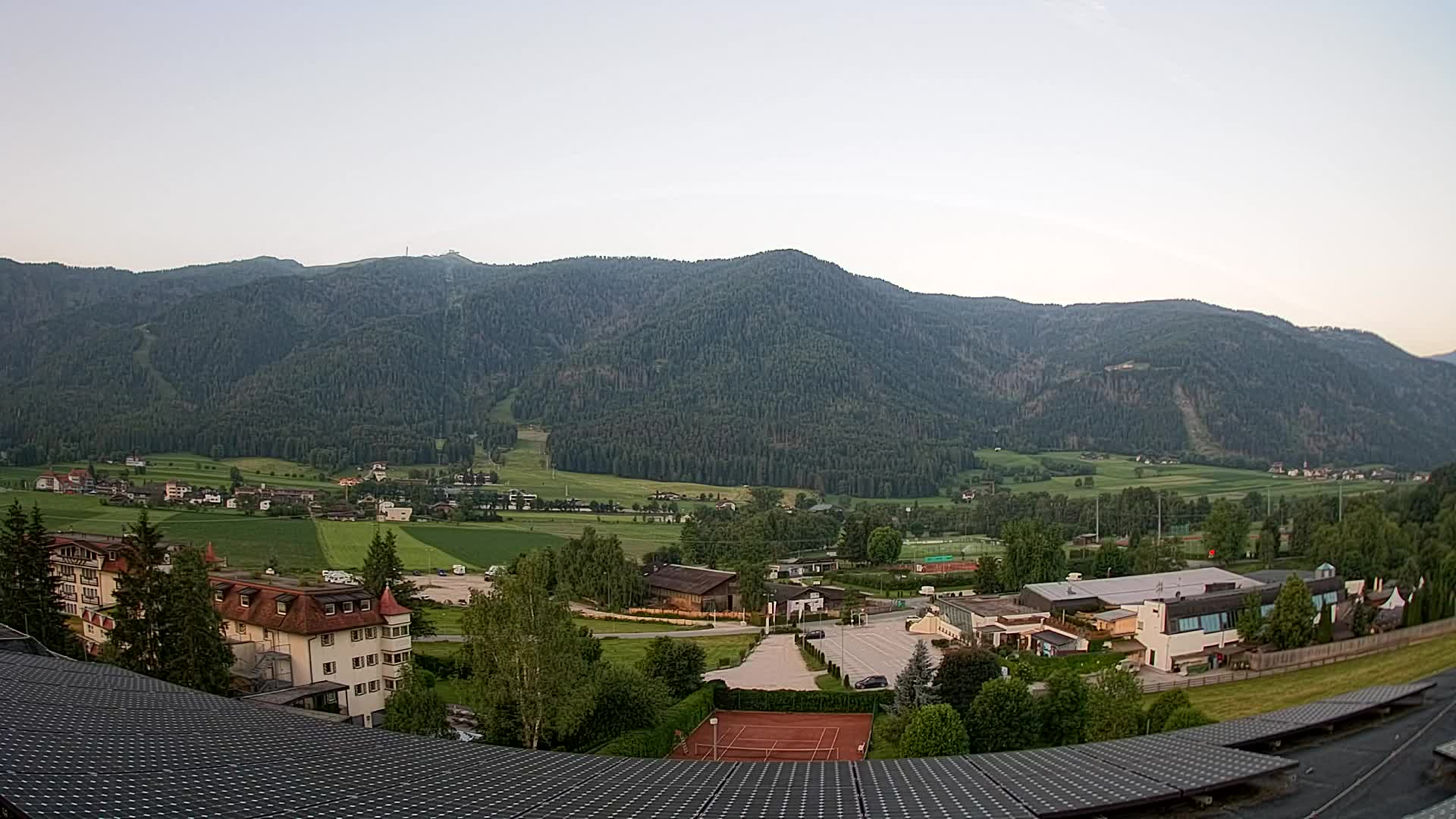 Spletna kamera Riscone | Hotel Olympia | Pogled na Kronplatz