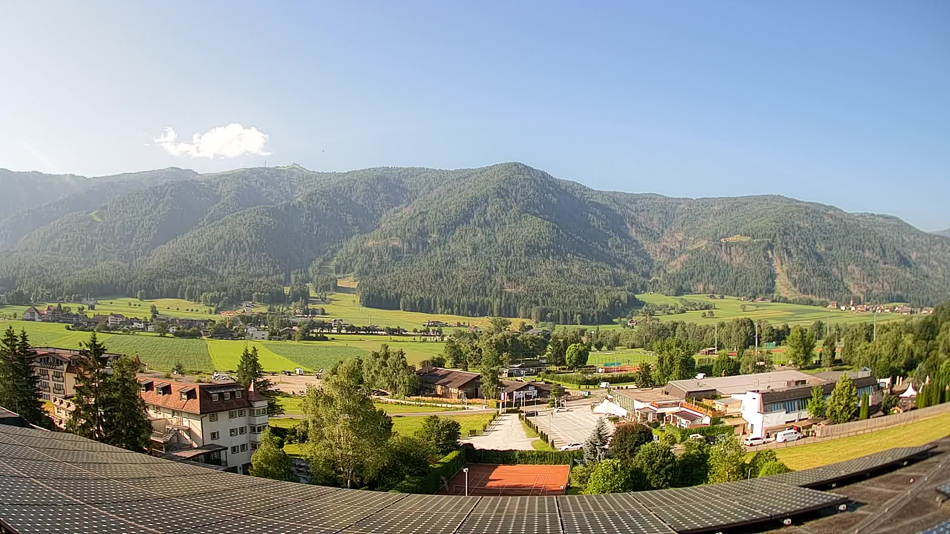 Spletna kamera Riscone | Hotel Olympia | Pogled na Kronplatz