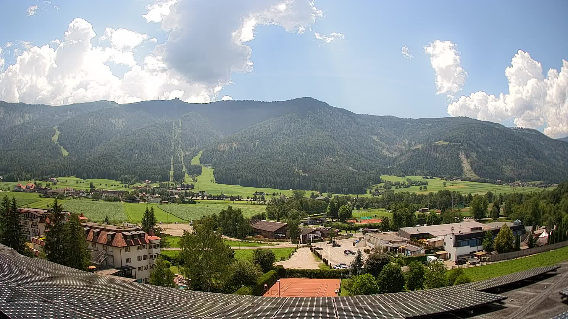 Spletna kamera Riscone | Hotel Olympia | Pogled na Kronplatz