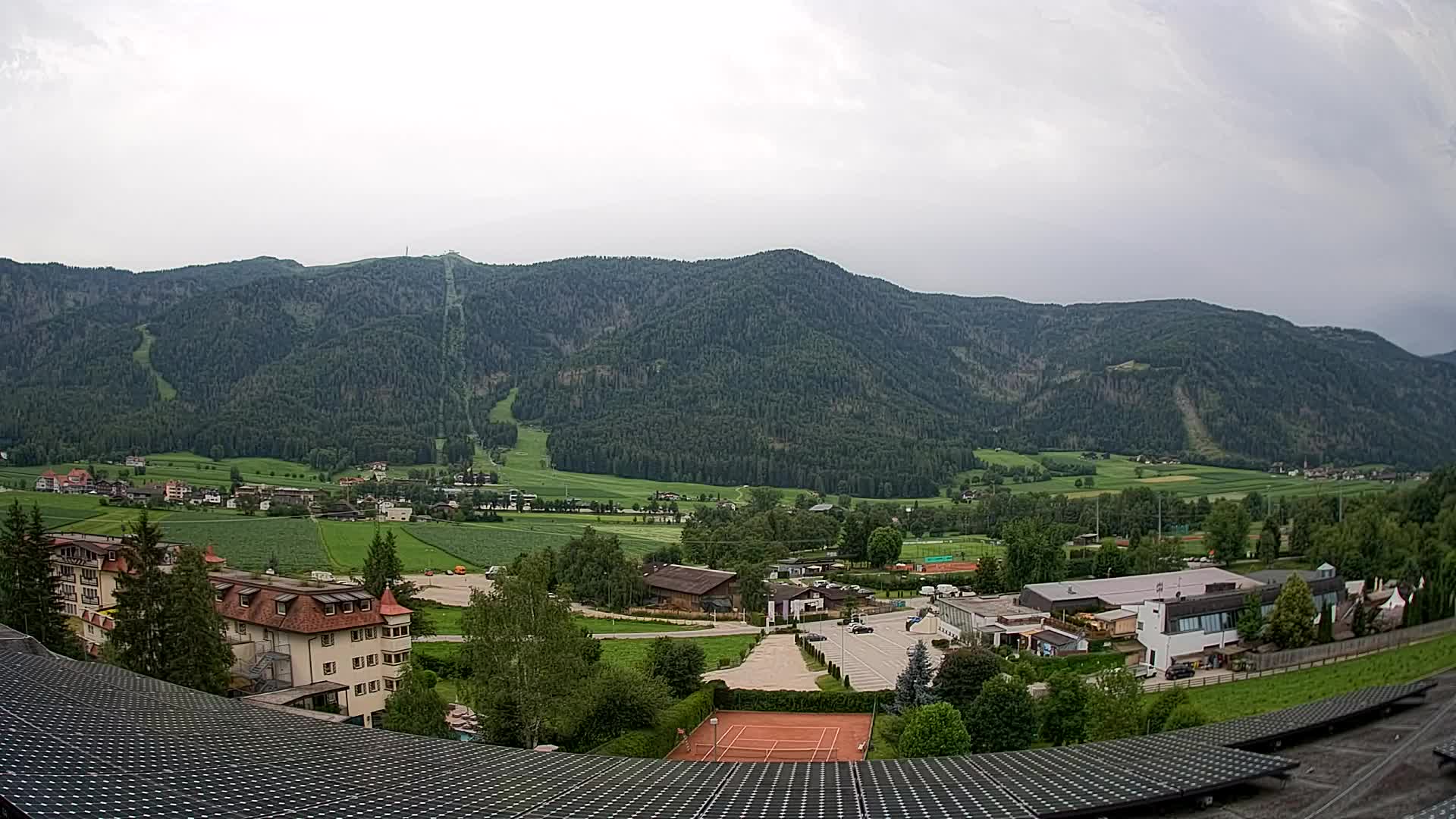 Spletna kamera Riscone | Hotel Olympia | Pogled na Kronplatz