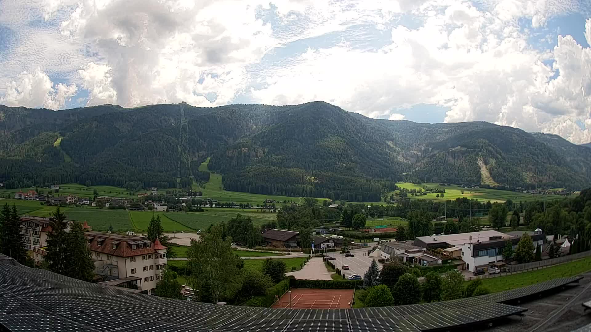 Web kamera Riscone | Hotel Olympia | Pogled na Kronplatz