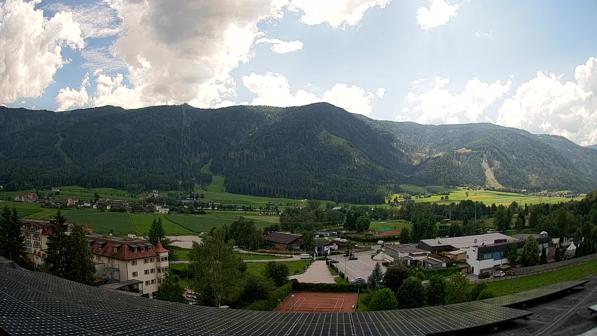 Web kamera Riscone | Hotel Olympia | Pogled na Kronplatz