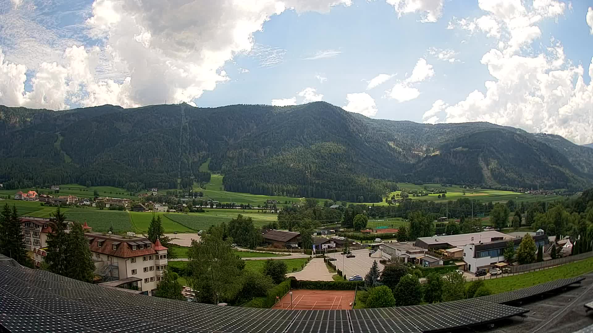Webcam Riscone | Hotel Olympia | Vista su Plan de Corones