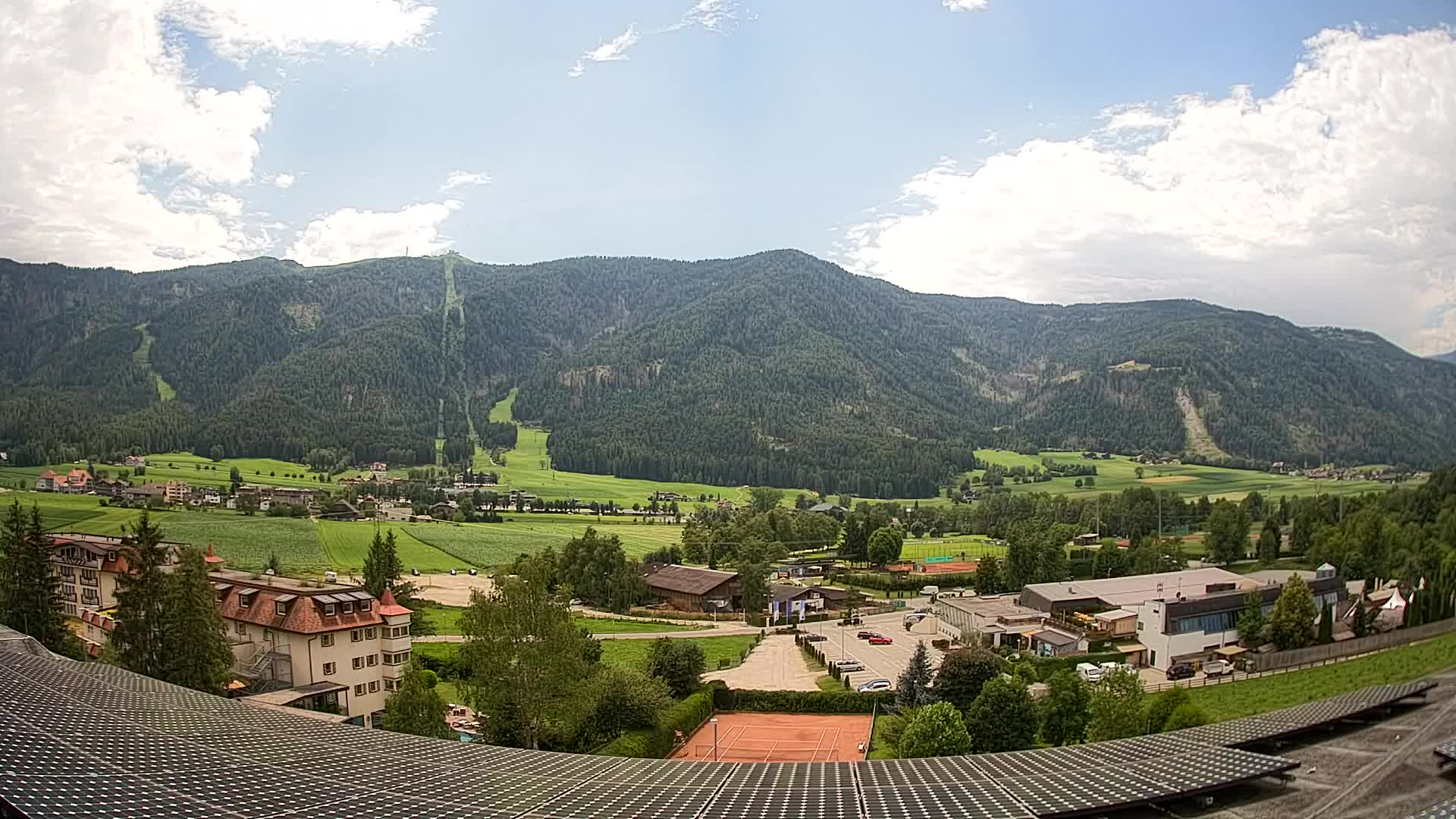 Spletna kamera Riscone | Hotel Olympia | Pogled na Kronplatz