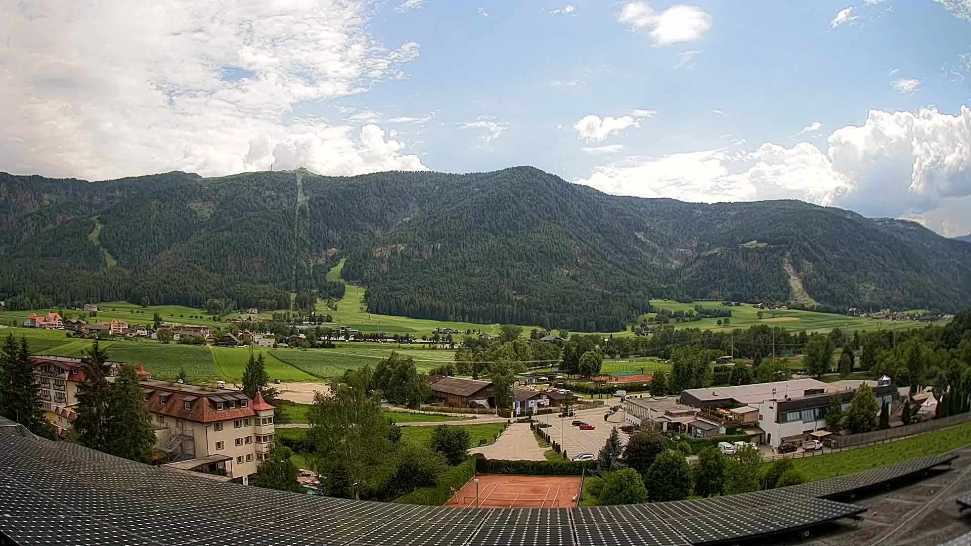 Web kamera Riscone | Hotel Olympia | Pogled na Kronplatz