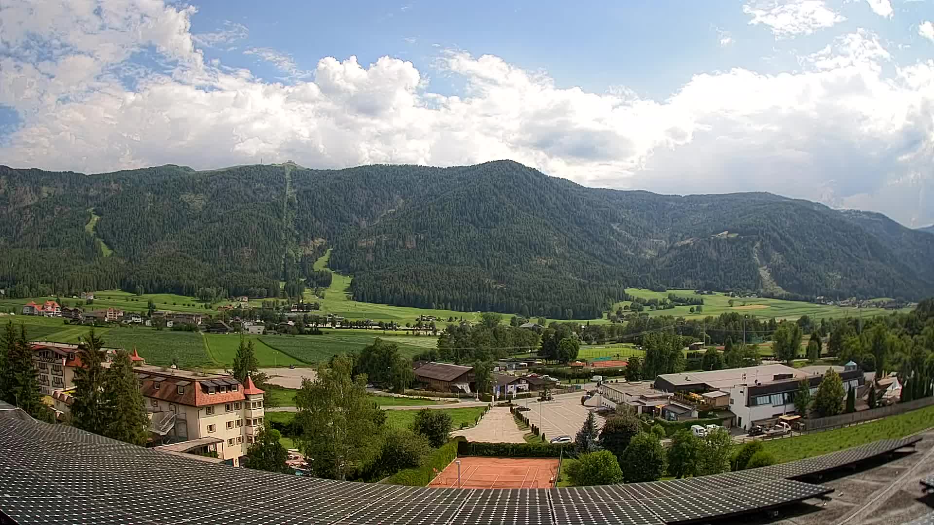Web kamera Riscone | Hotel Olympia | Pogled na Kronplatz