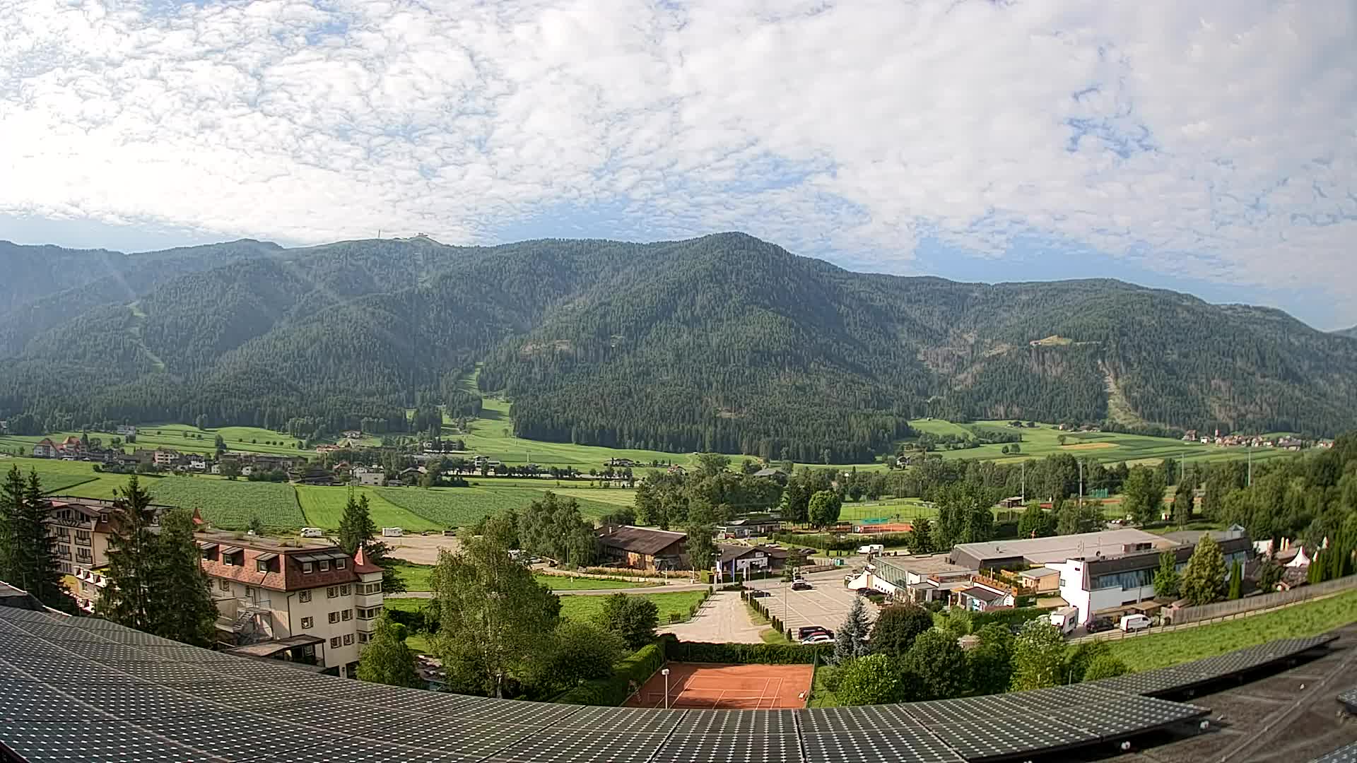 Spletna kamera Riscone | Hotel Olympia | Pogled na Kronplatz