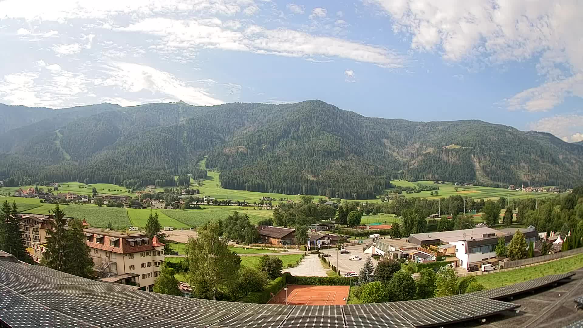 Spletna kamera Riscone | Hotel Olympia | Pogled na Kronplatz