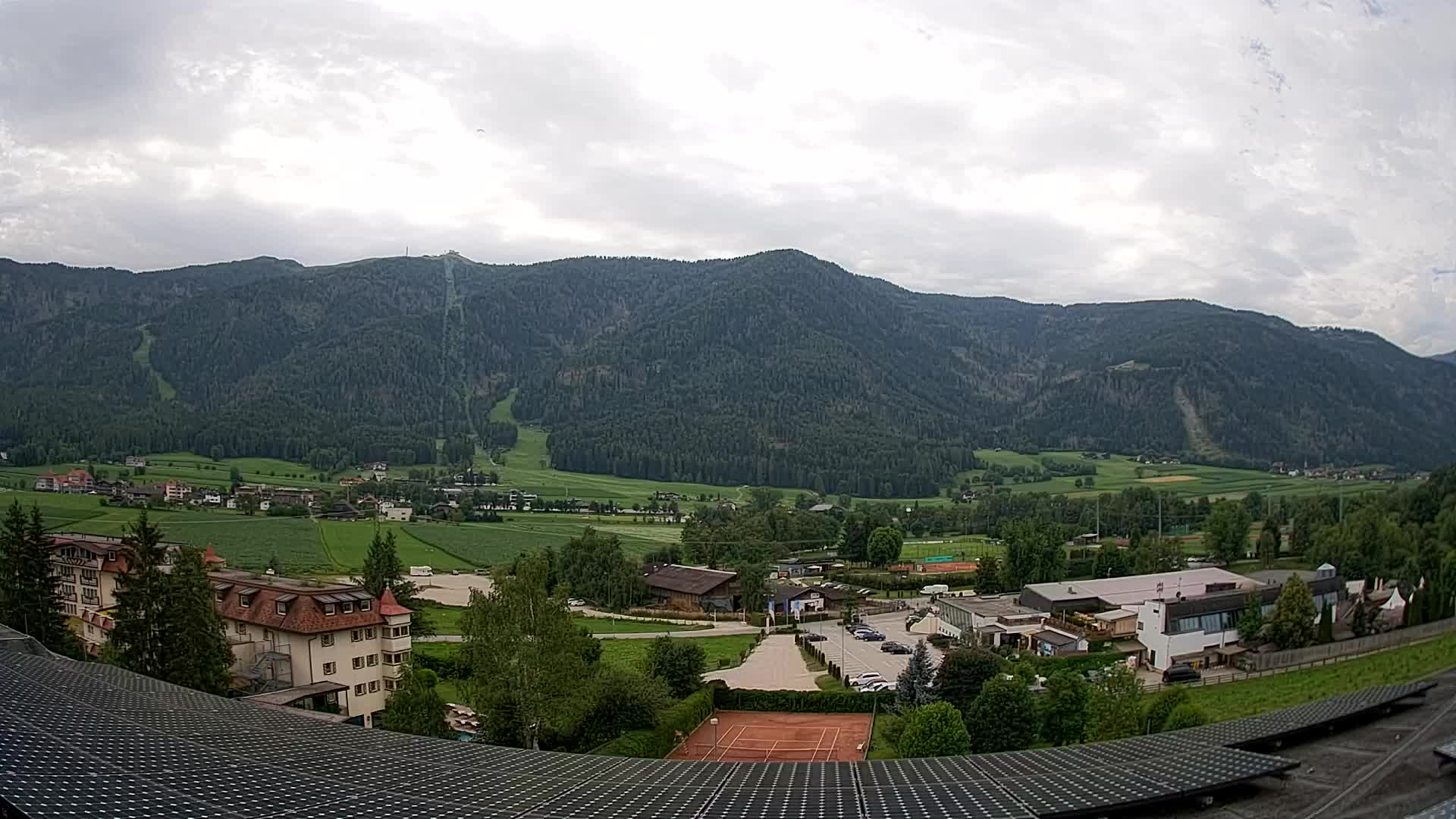 Spletna kamera Riscone | Hotel Olympia | Pogled na Kronplatz