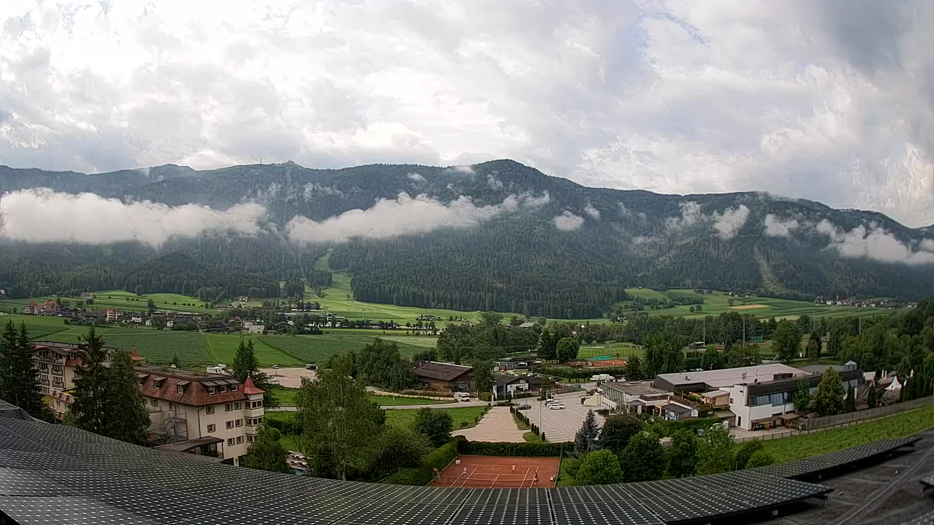 Spletna kamera Riscone | Hotel Olympia | Pogled na Kronplatz