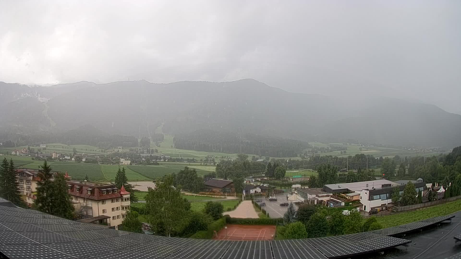 Web kamera Riscone | Hotel Olympia | Pogled na Kronplatz