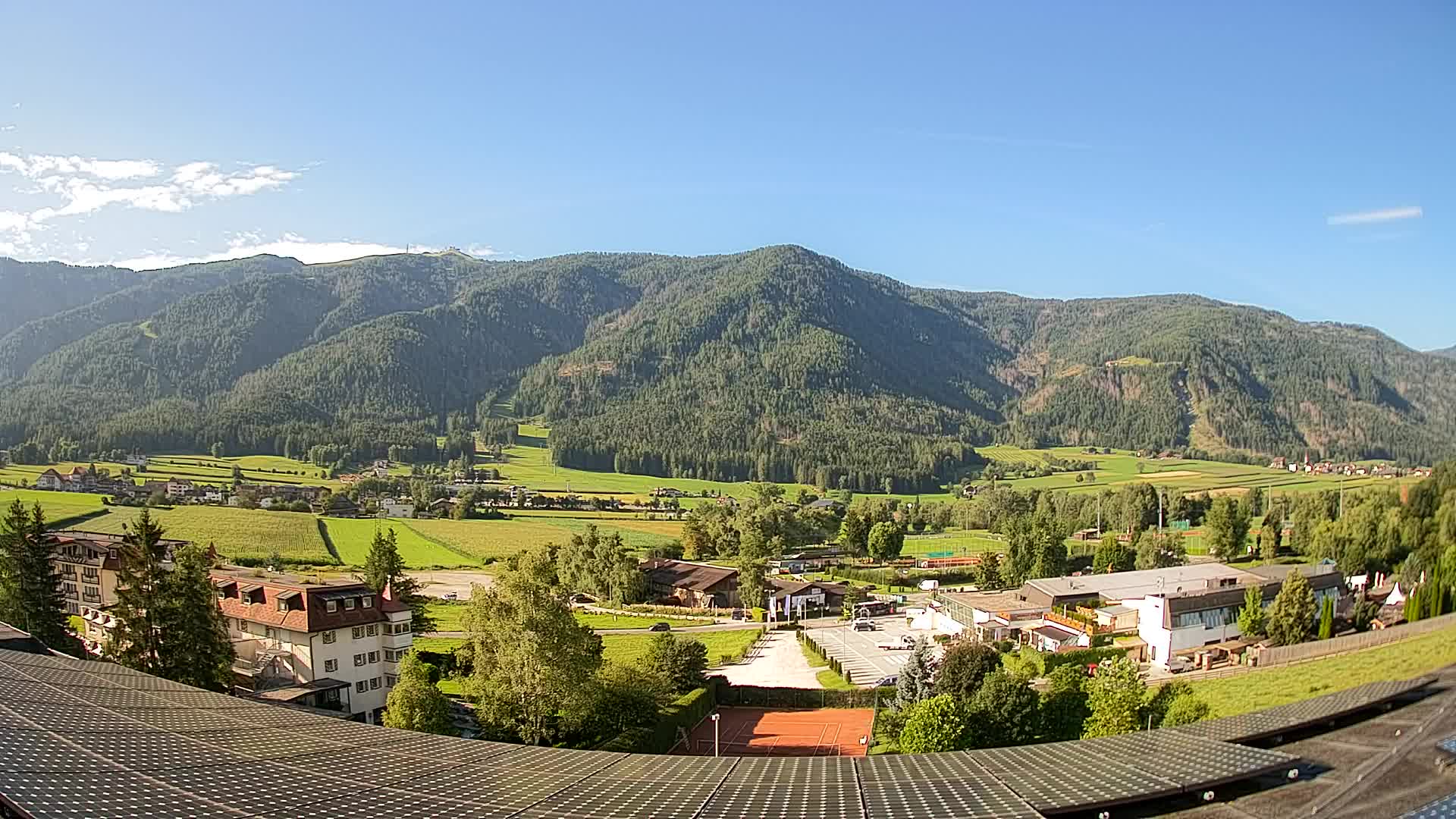 Web kamera Riscone | Hotel Olympia | Pogled na Kronplatz