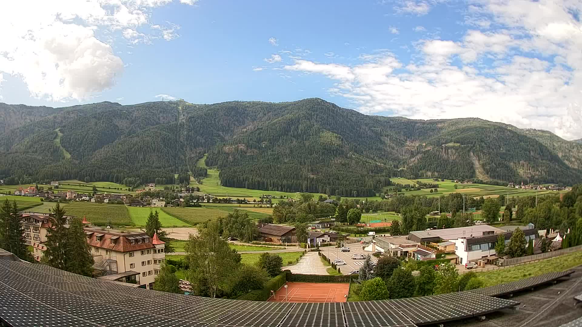 Web kamera Riscone | Hotel Olympia | Pogled na Kronplatz