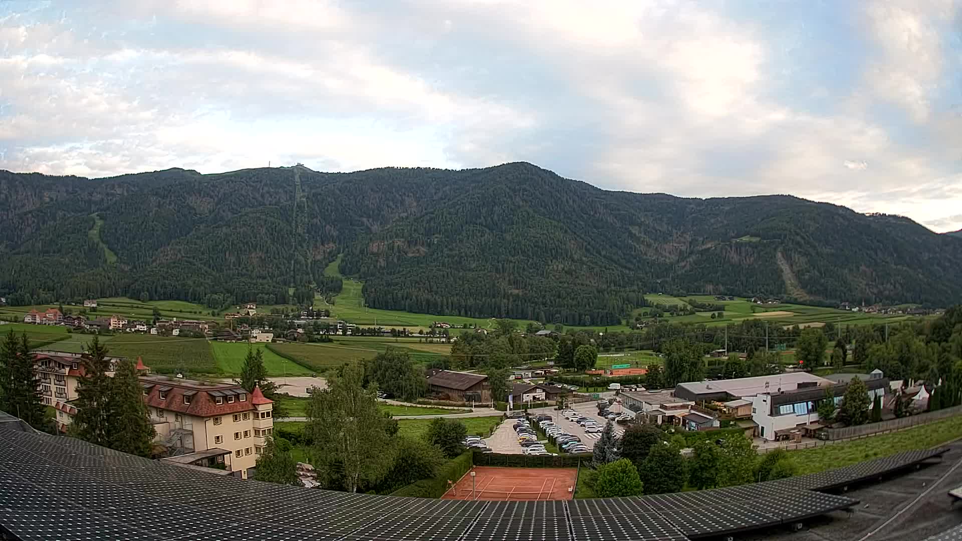 Web kamera Riscone | Hotel Olympia | Pogled na Kronplatz