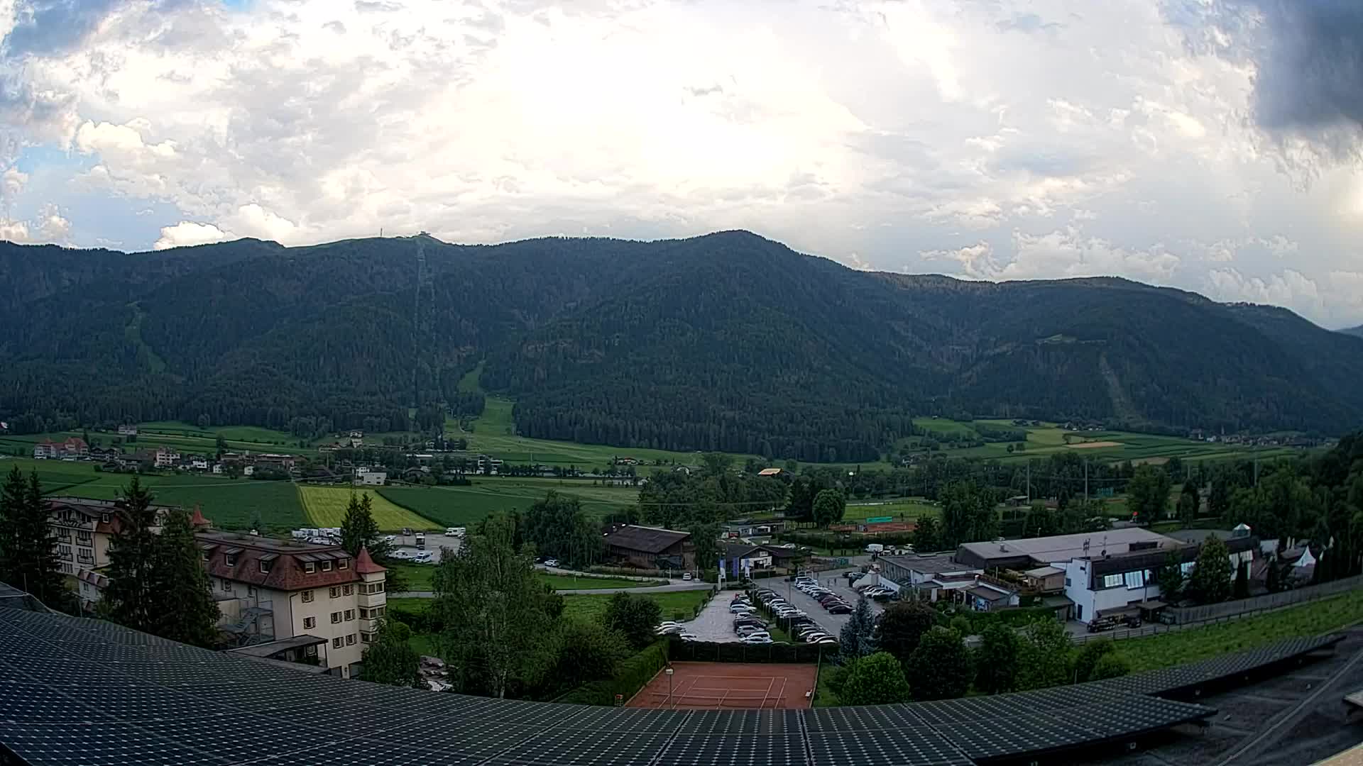 Webcam Riscone | Hotel Olympia | Vista su Plan de Corones