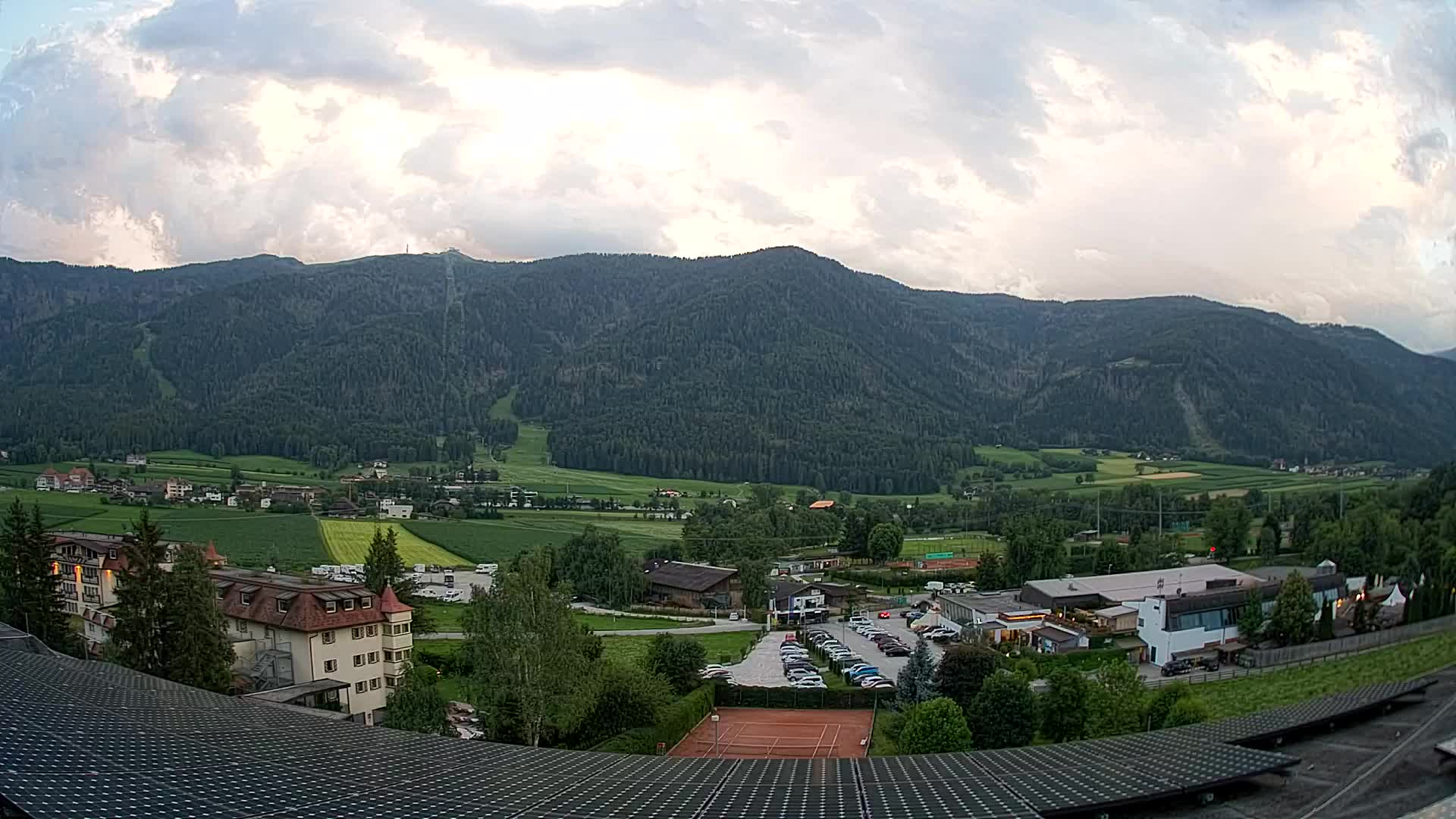 Spletna kamera Riscone | Hotel Olympia | Pogled na Kronplatz