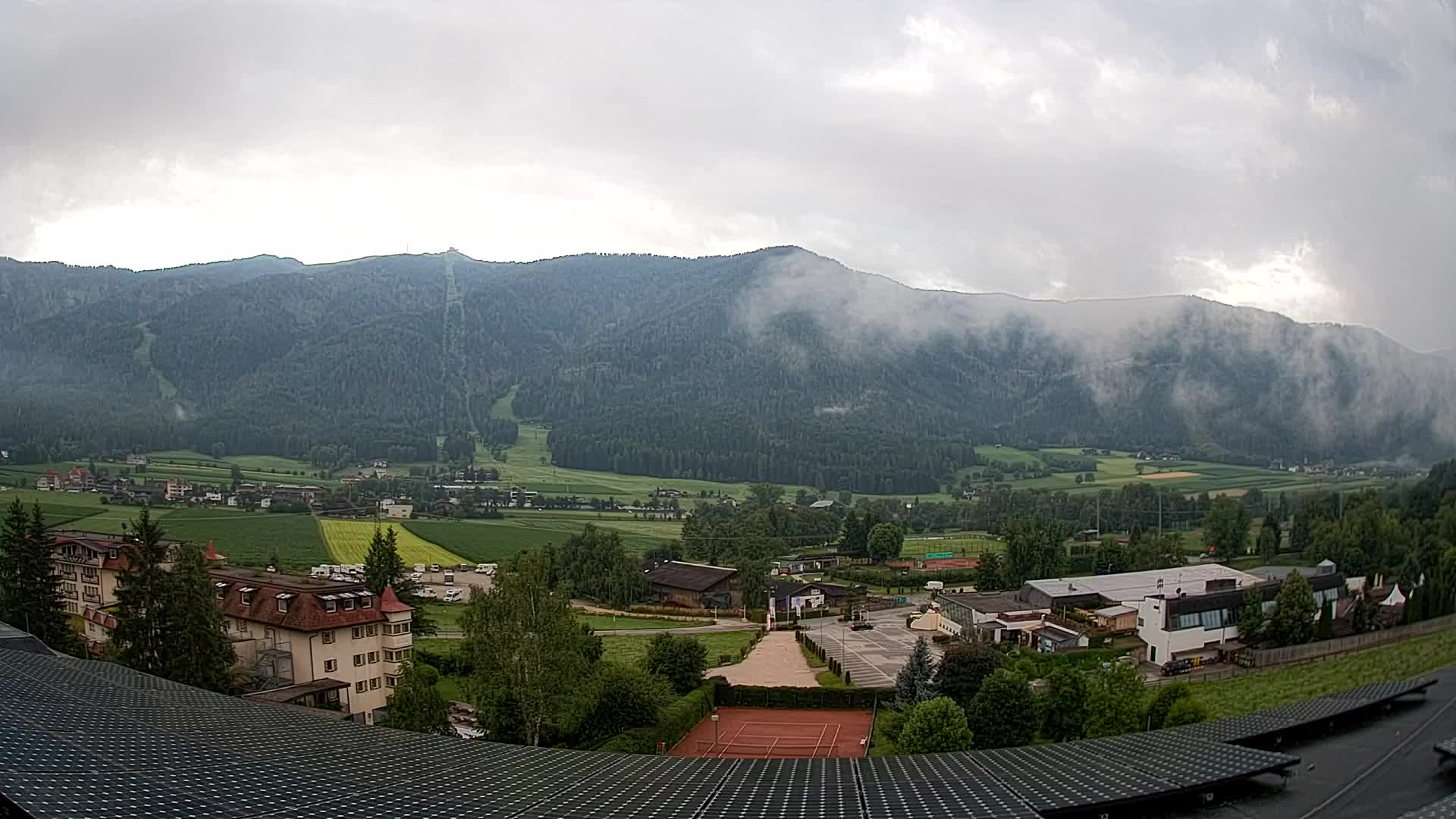 Web kamera Riscone | Hotel Olympia | Pogled na Kronplatz