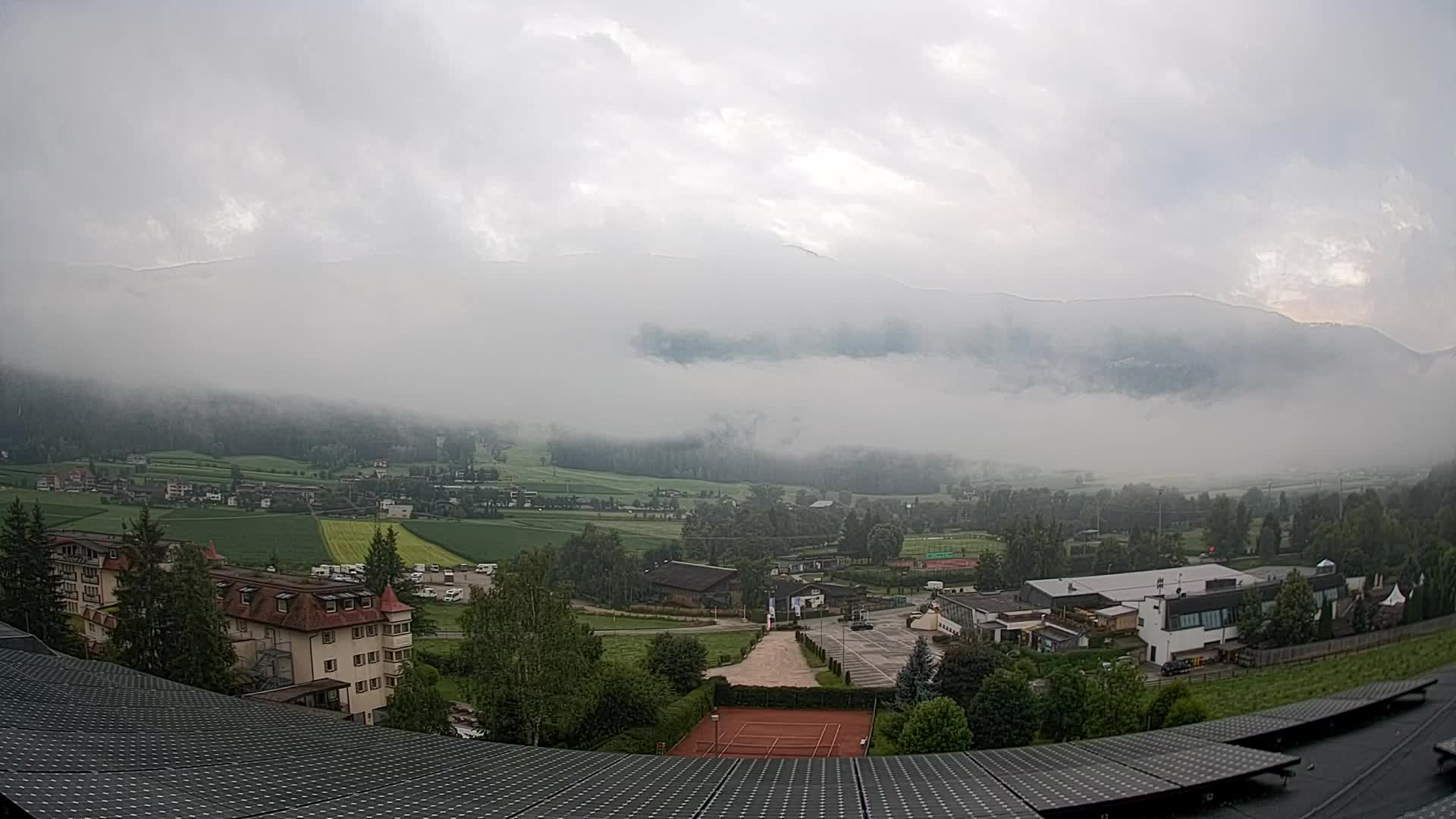 Web kamera Riscone | Hotel Olympia | Pogled na Kronplatz