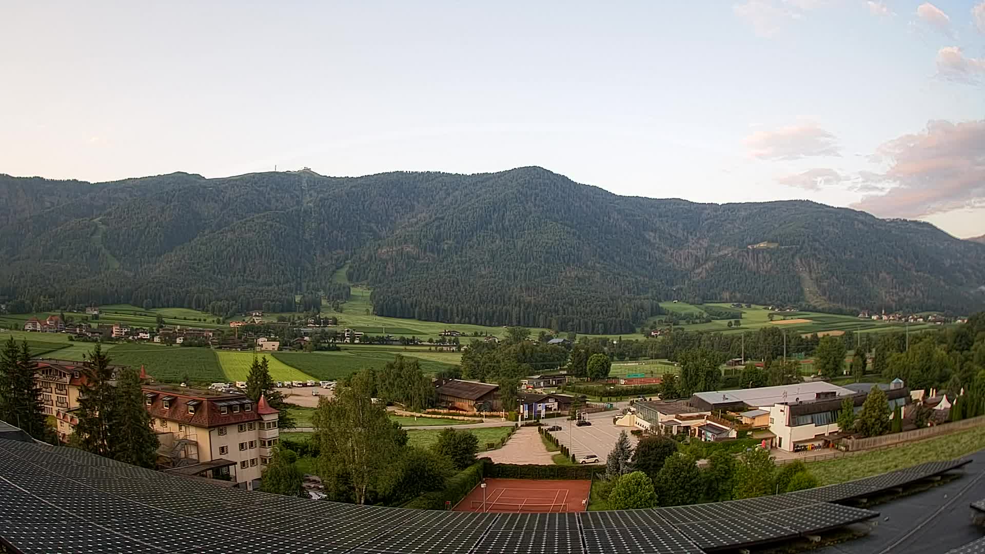 Web kamera Riscone | Hotel Olympia | Pogled na Kronplatz
