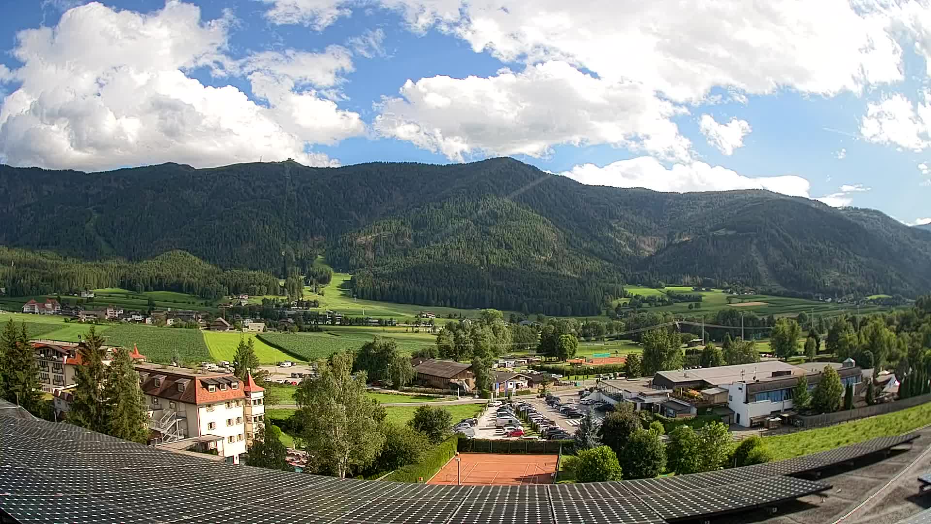 Spletna kamera Riscone | Hotel Olympia | Pogled na Kronplatz