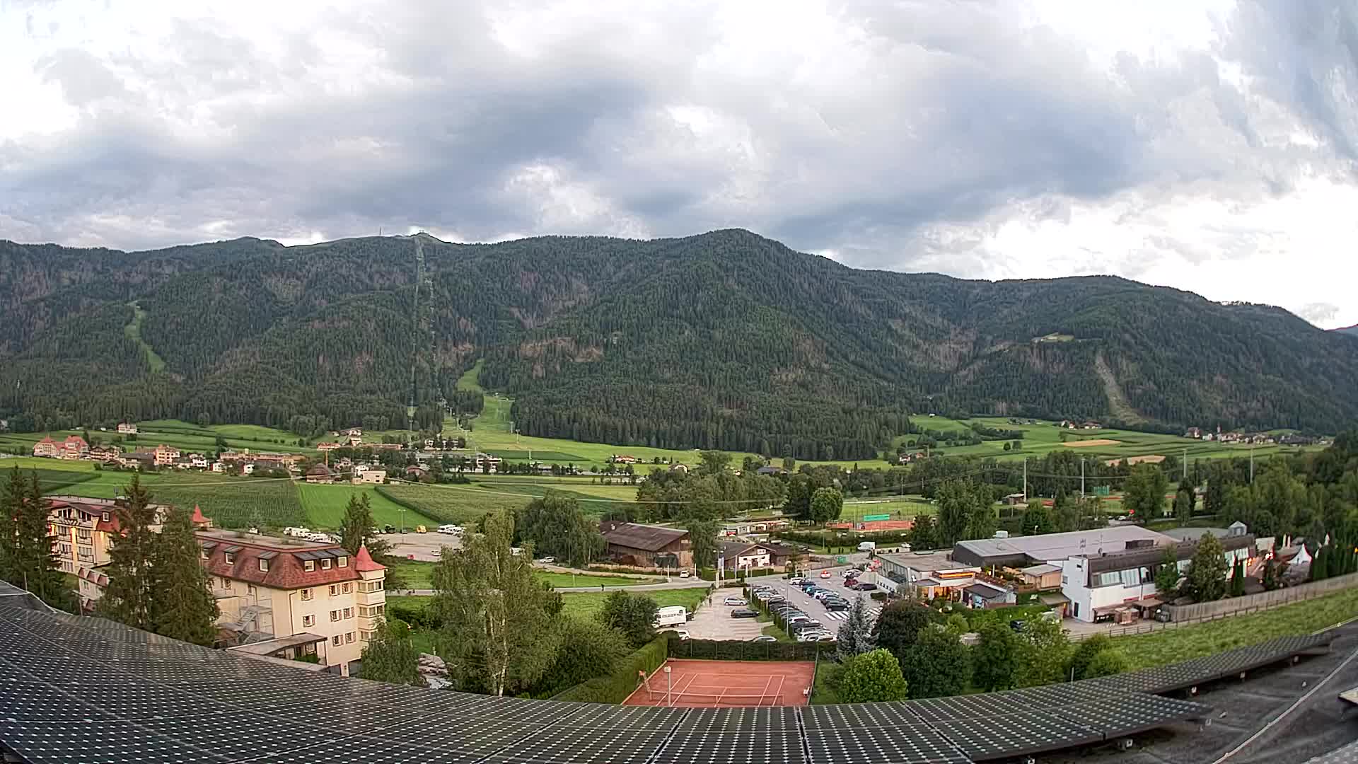 Spletna kamera Riscone | Hotel Olympia | Pogled na Kronplatz
