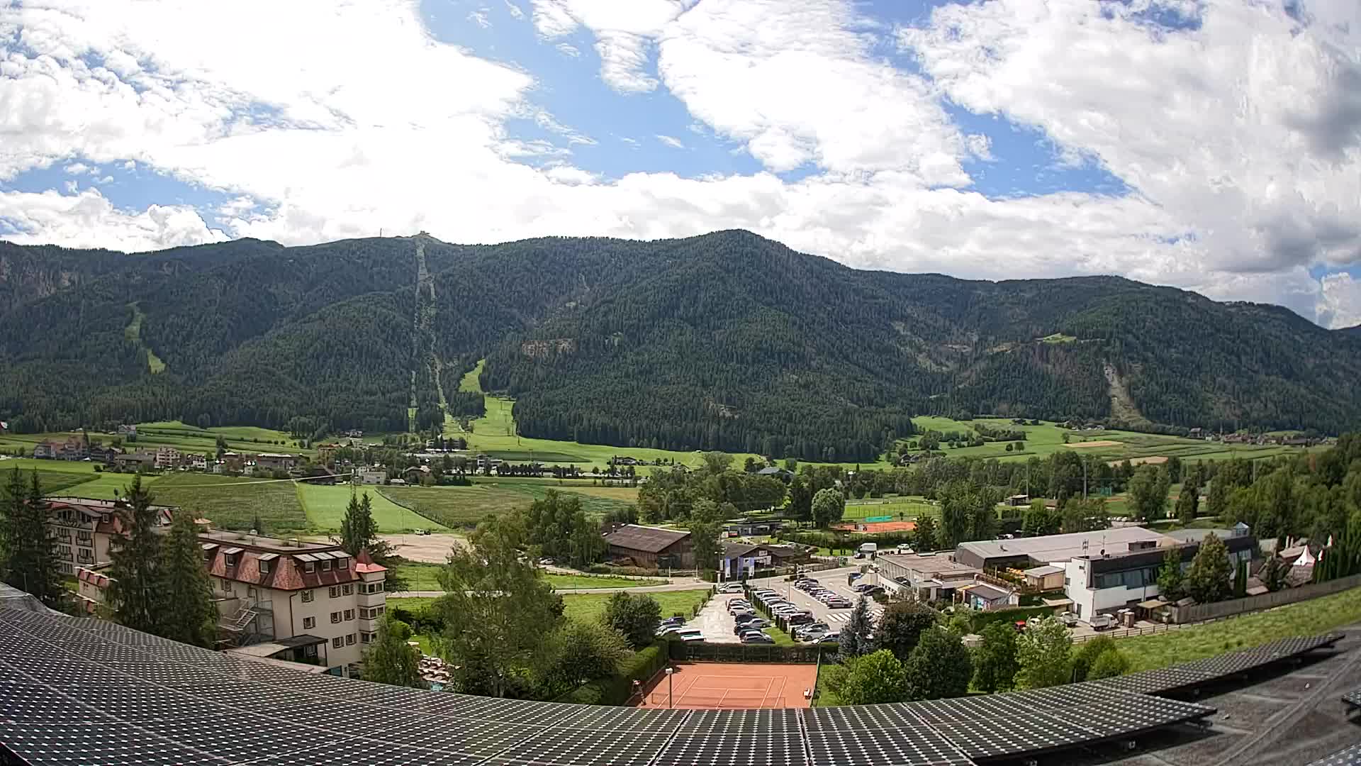 Spletna kamera Riscone | Hotel Olympia | Pogled na Kronplatz