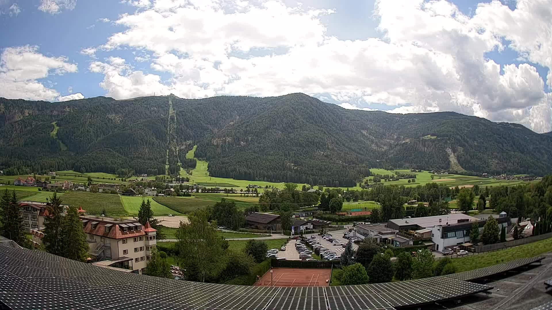 Spletna kamera Riscone | Hotel Olympia | Pogled na Kronplatz