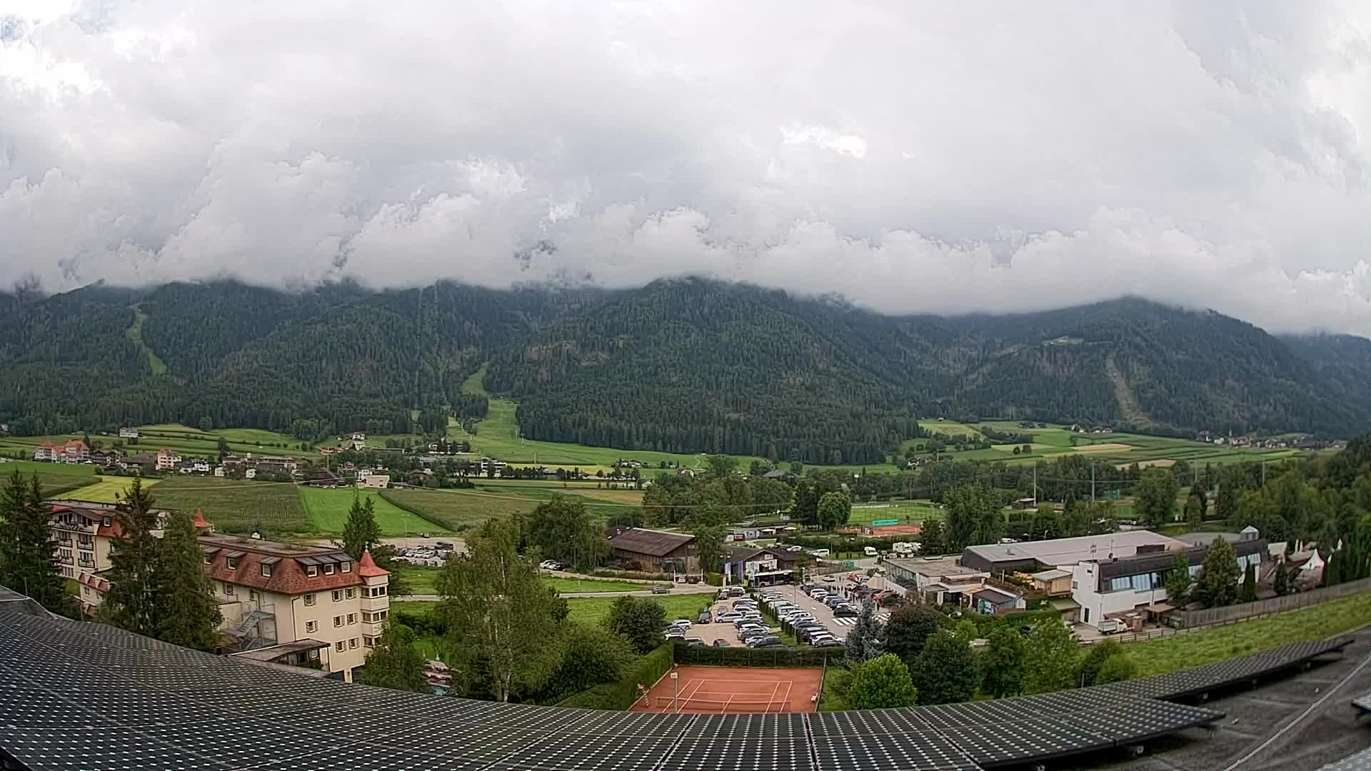 Spletna kamera Riscone | Hotel Olympia | Pogled na Kronplatz