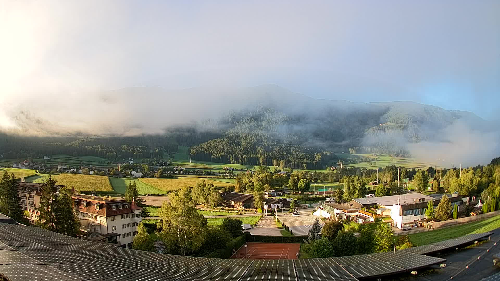 Spletna kamera Riscone | Hotel Olympia | Pogled na Kronplatz