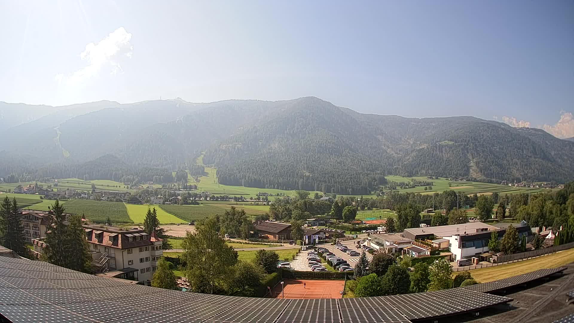Web kamera Riscone | Hotel Olympia | Pogled na Kronplatz