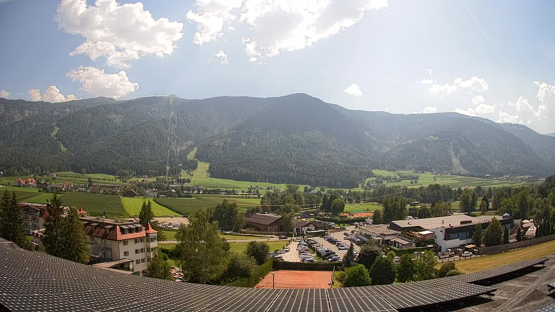 Spletna kamera Riscone | Hotel Olympia | Pogled na Kronplatz