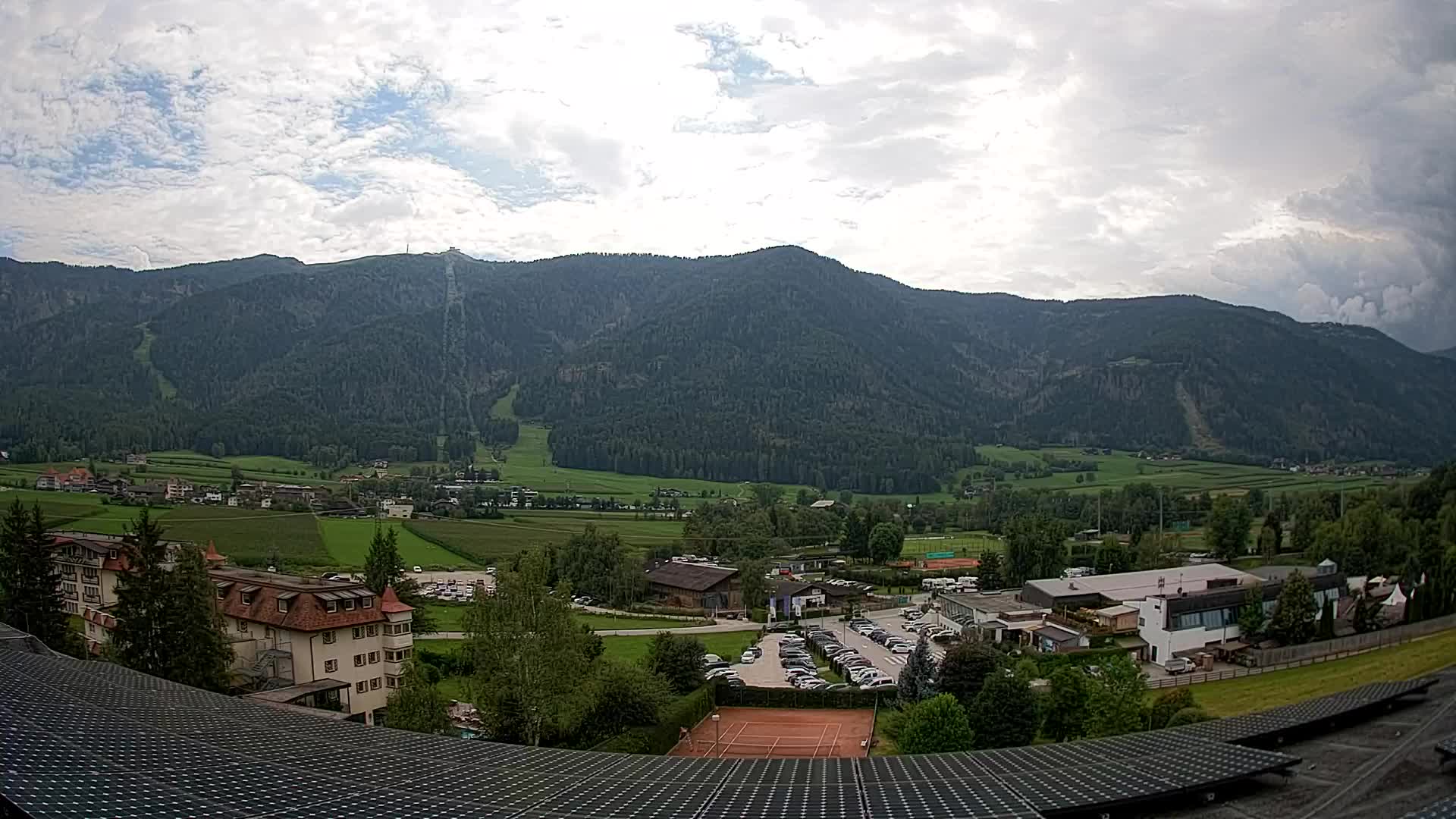 Web kamera Riscone | Hotel Olympia | Pogled na Kronplatz