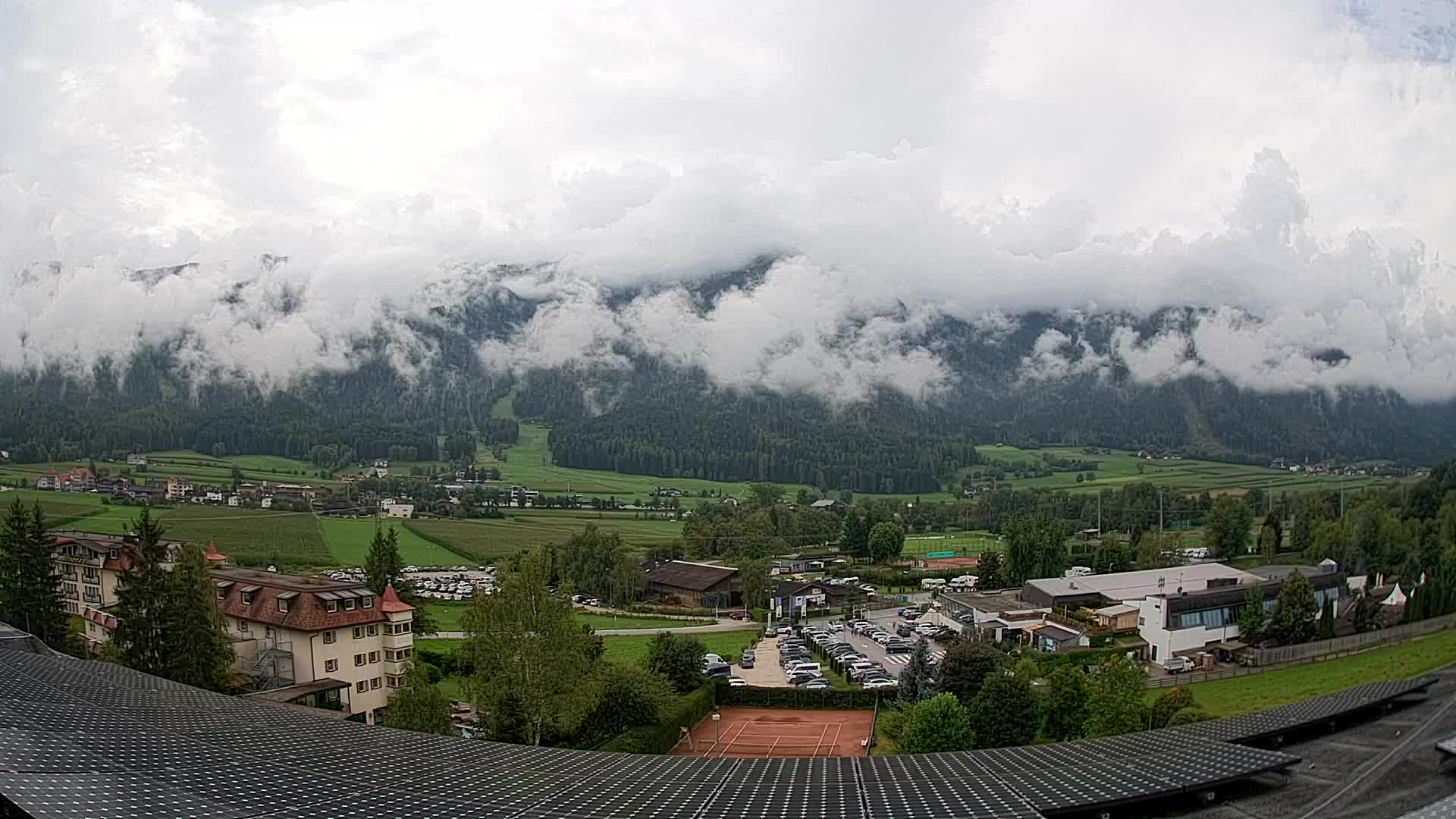 Web kamera Riscone | Hotel Olympia | Pogled na Kronplatz