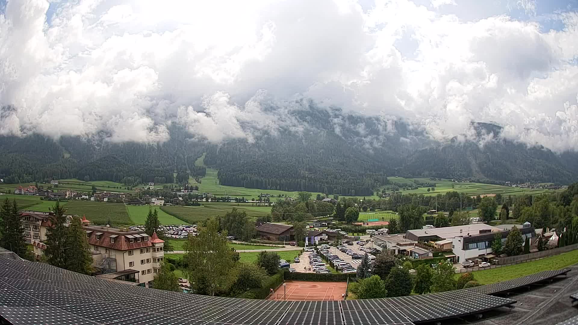 Spletna kamera Riscone | Hotel Olympia | Pogled na Kronplatz