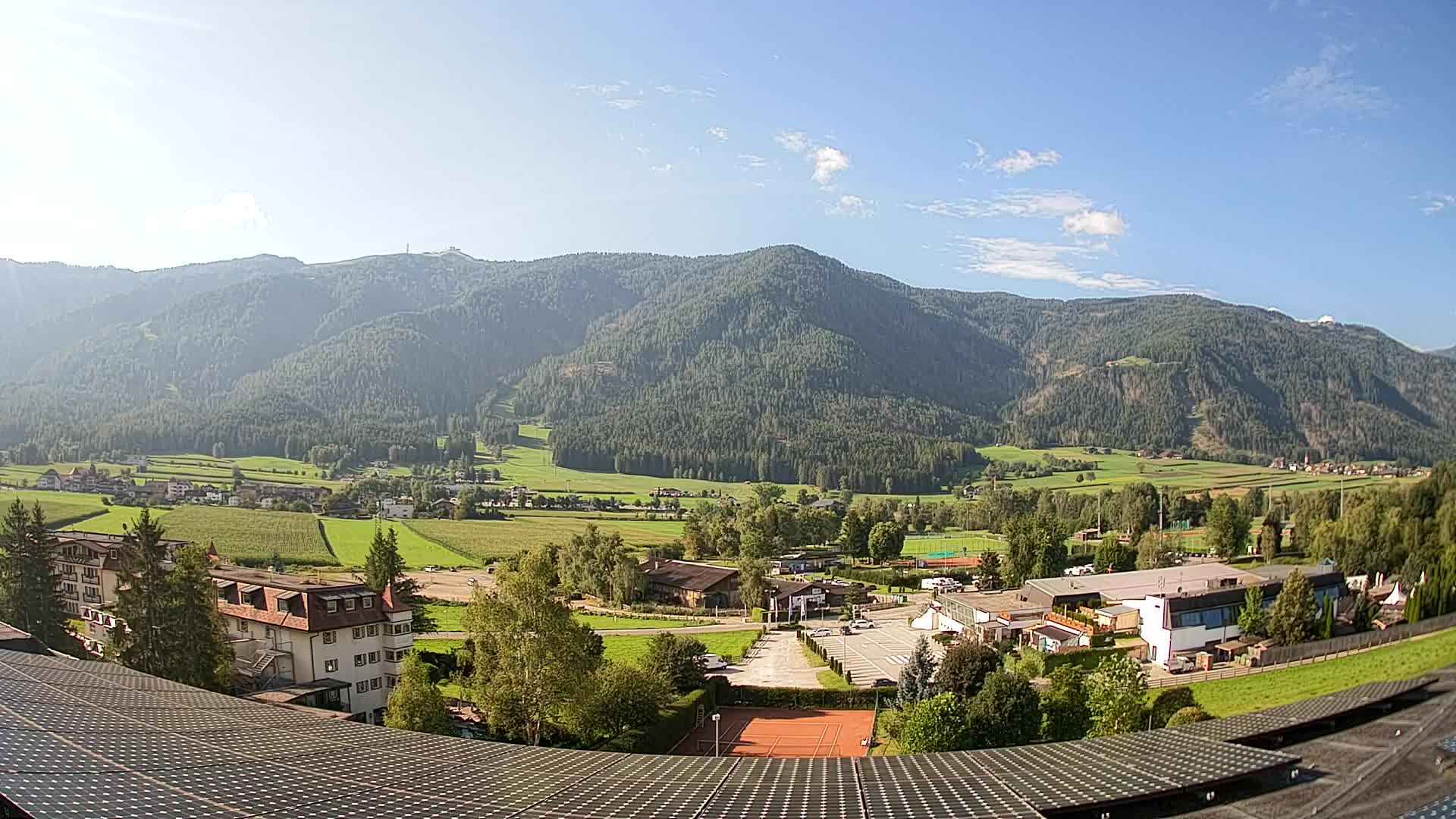 Web kamera Riscone | Hotel Olympia | Pogled na Kronplatz