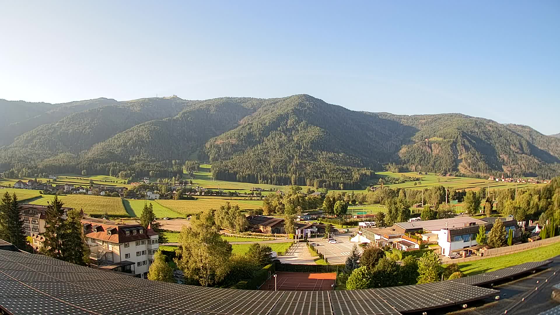 Spletna kamera Riscone | Hotel Olympia | Pogled na Kronplatz