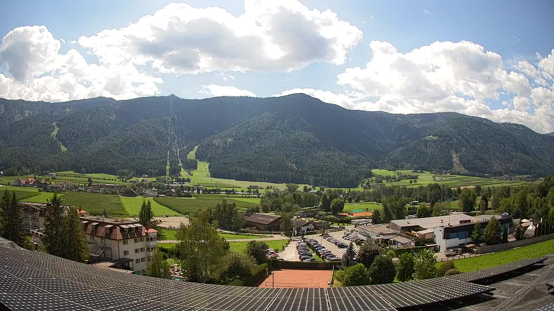 Spletna kamera Riscone | Hotel Olympia | Pogled na Kronplatz