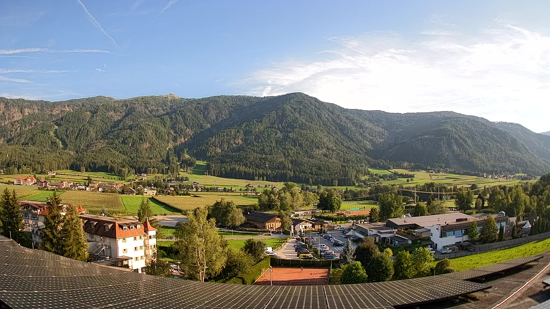 Spletna kamera Riscone | Hotel Olympia | Pogled na Kronplatz