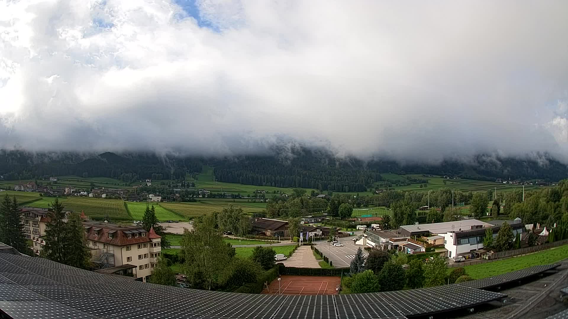 Spletna kamera Riscone | Hotel Olympia | Pogled na Kronplatz