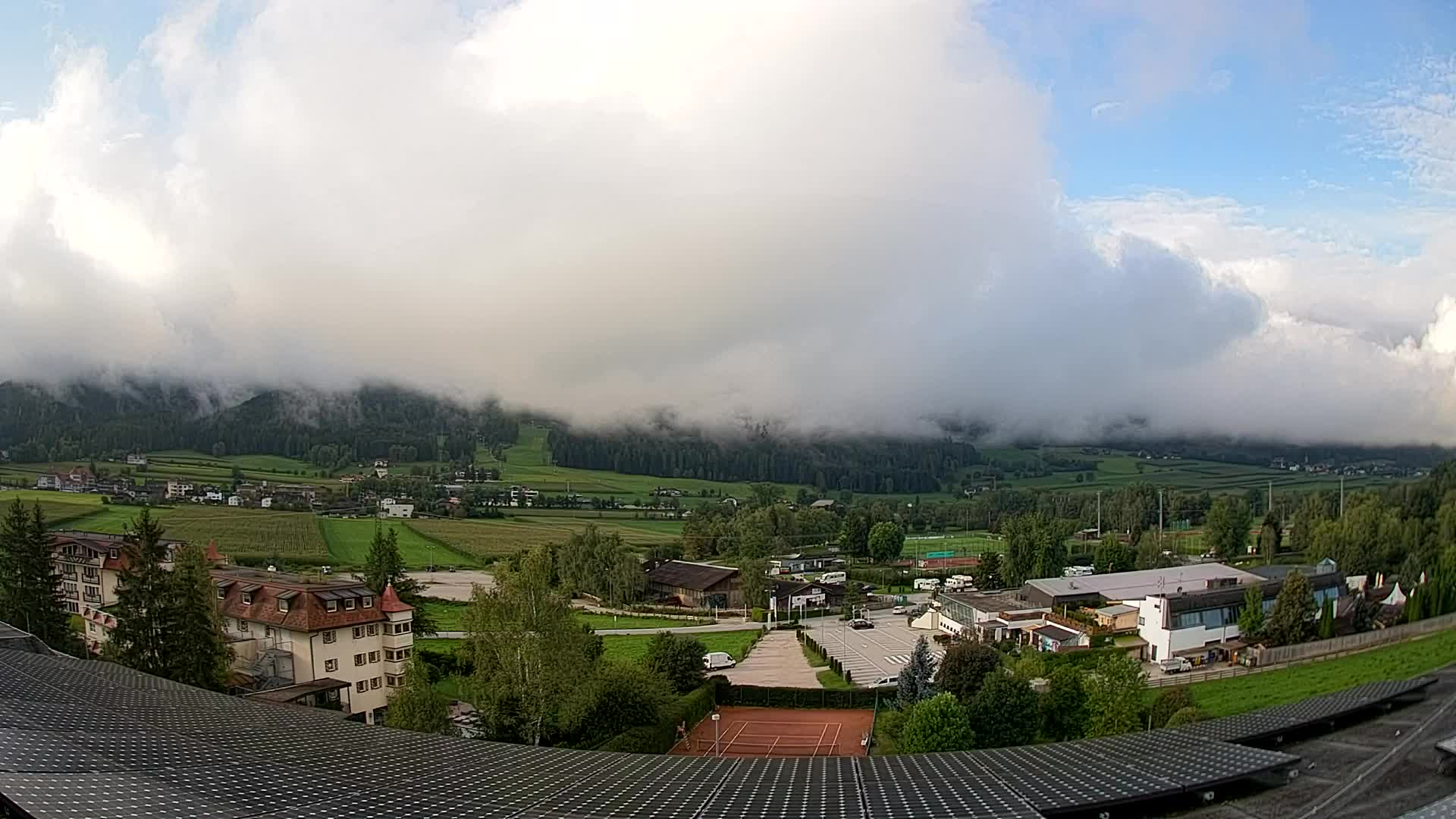 Spletna kamera Riscone | Hotel Olympia | Pogled na Kronplatz
