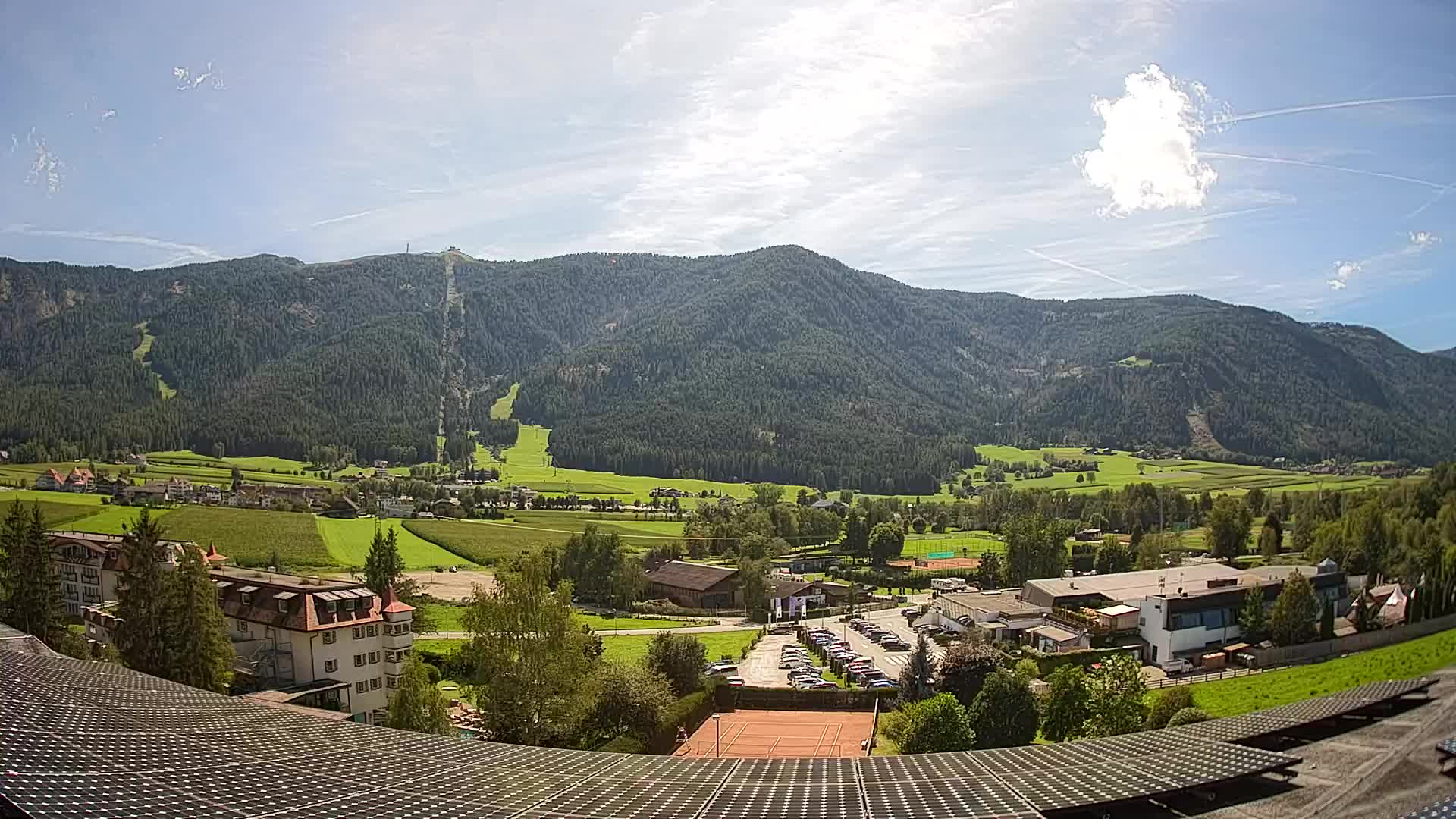 Spletna kamera Riscone | Hotel Olympia | Pogled na Kronplatz