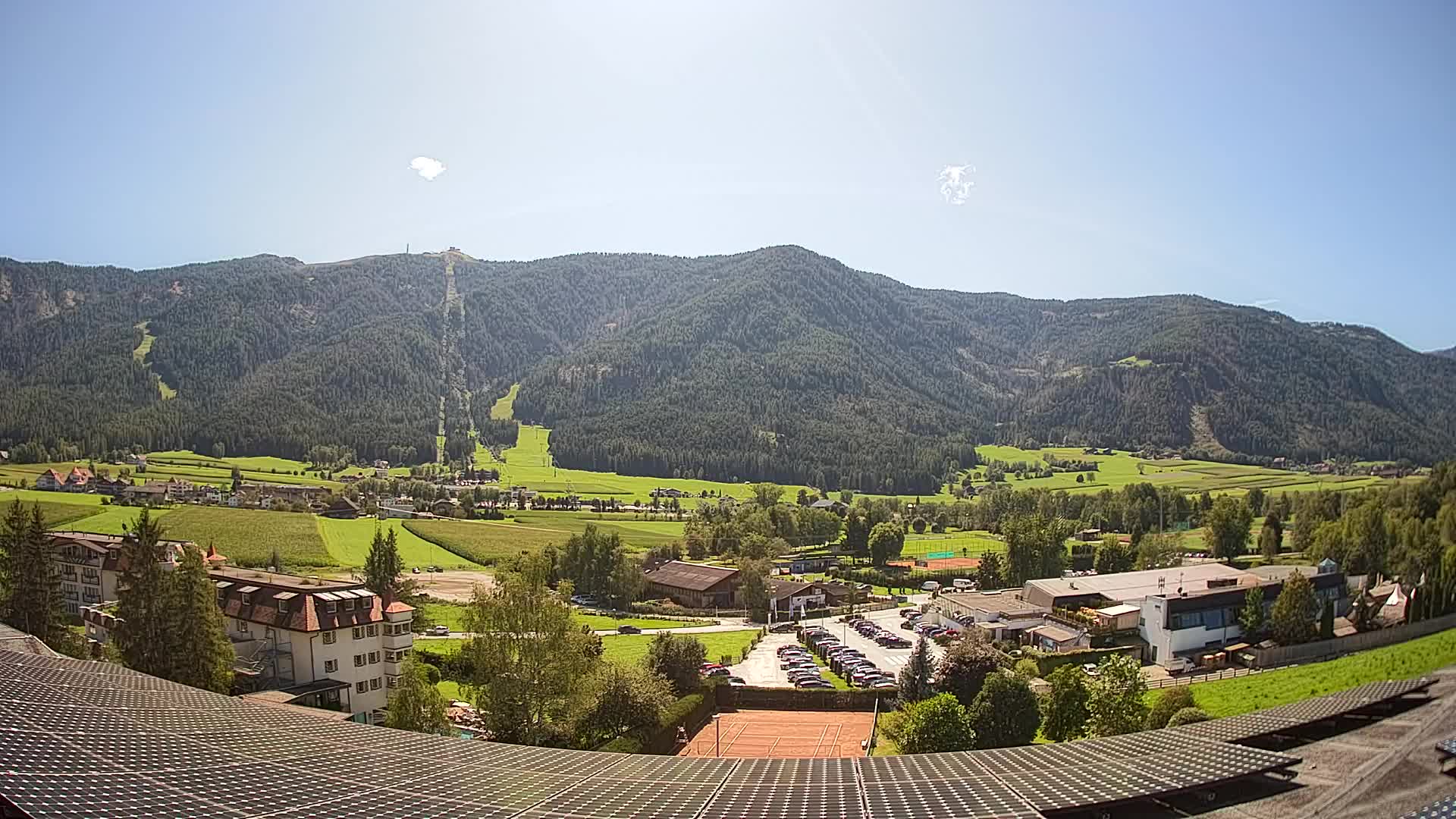 Web kamera Riscone | Hotel Olympia | Pogled na Kronplatz