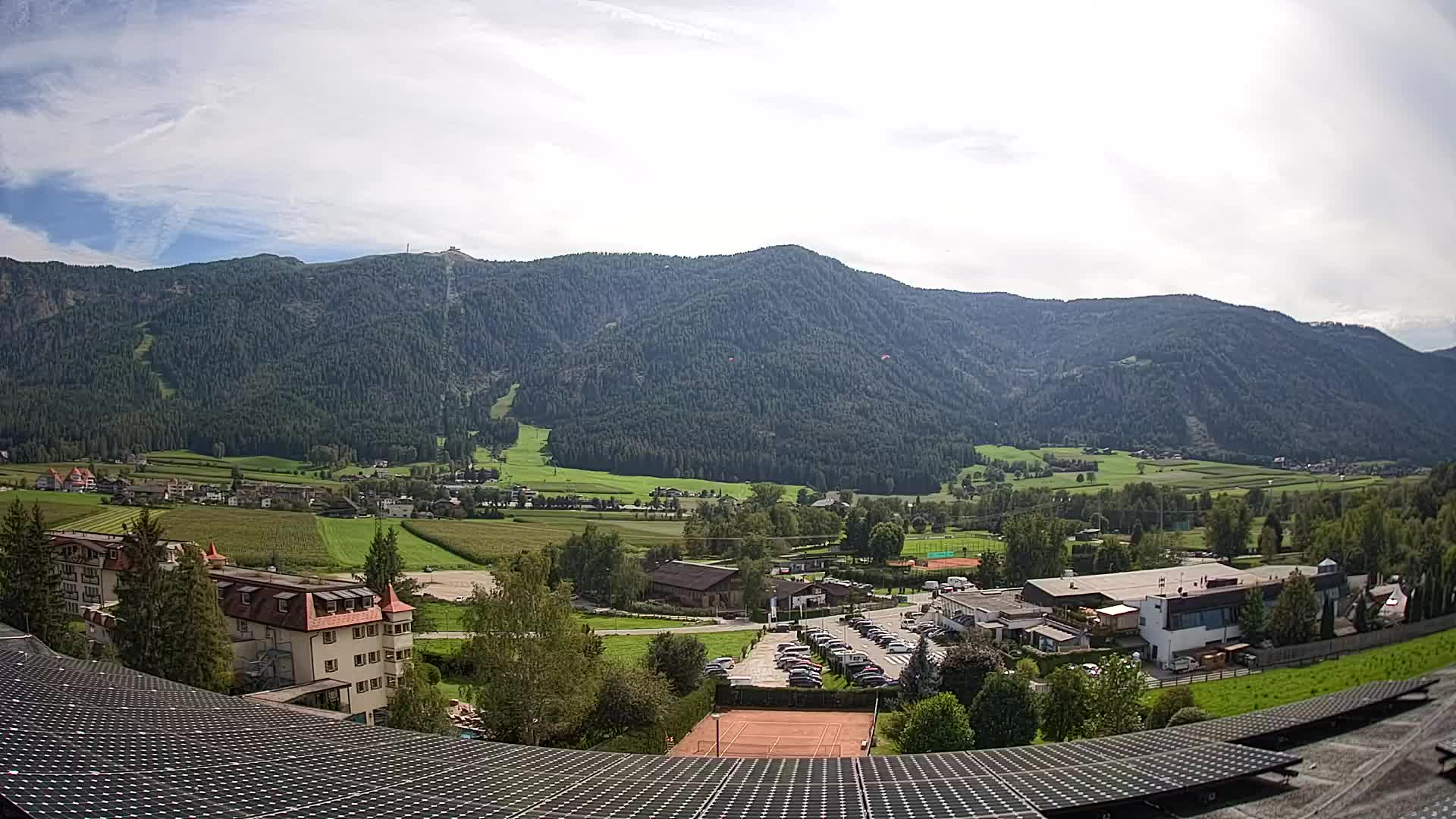 Web kamera Riscone | Hotel Olympia | Pogled na Kronplatz