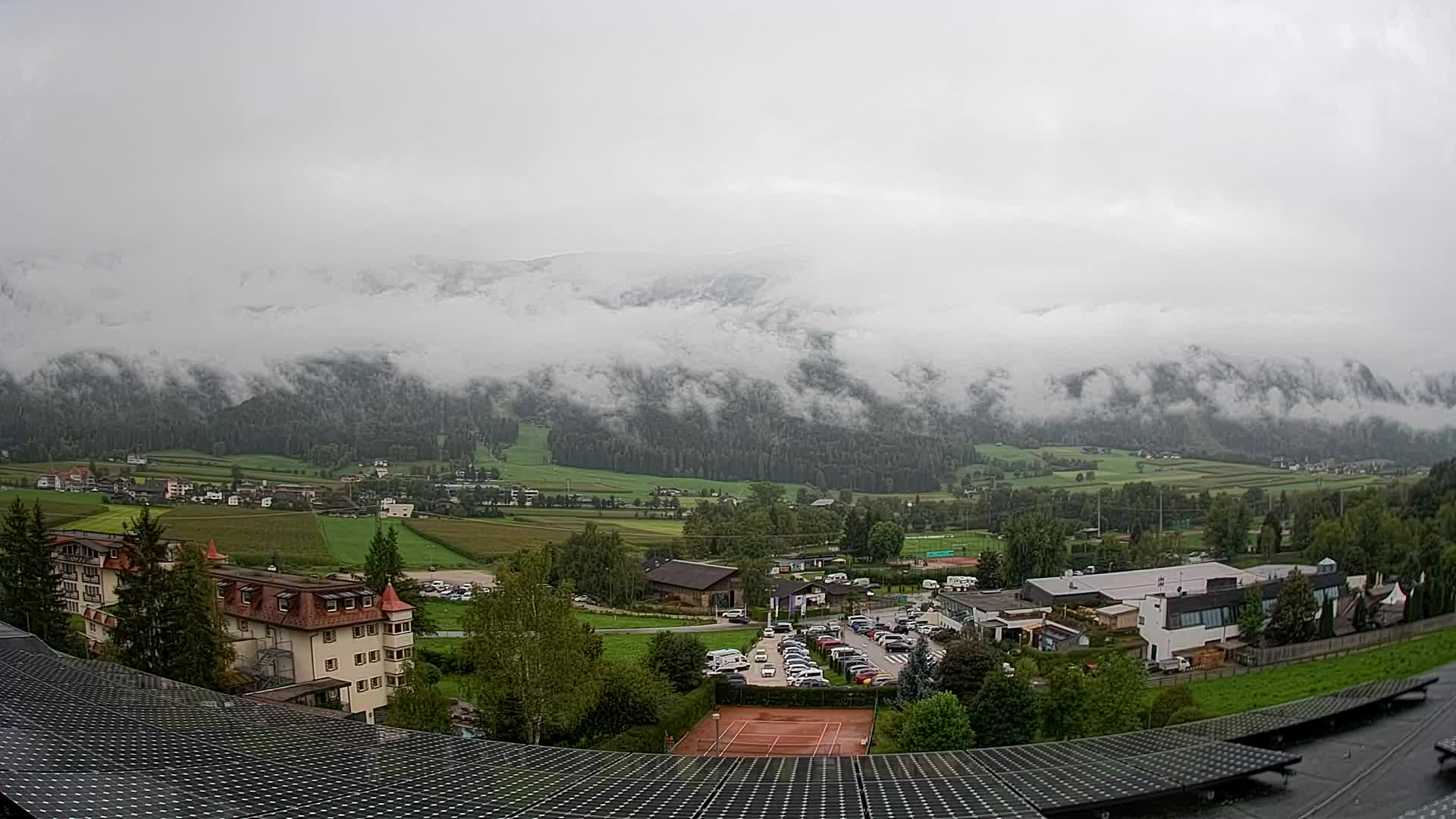 Web kamera Riscone | Hotel Olympia | Pogled na Kronplatz
