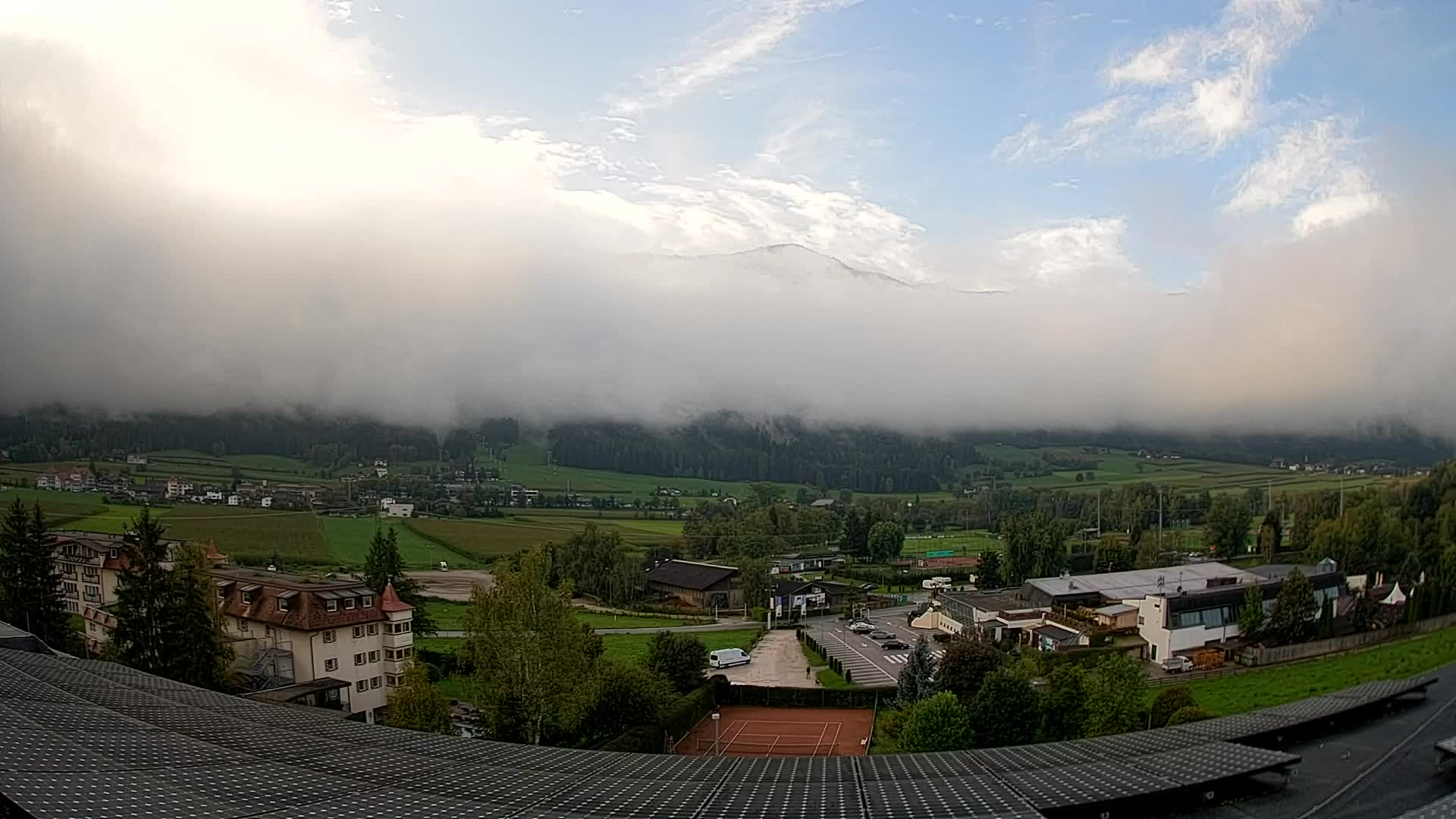 Web kamera Riscone | Hotel Olympia | Pogled na Kronplatz